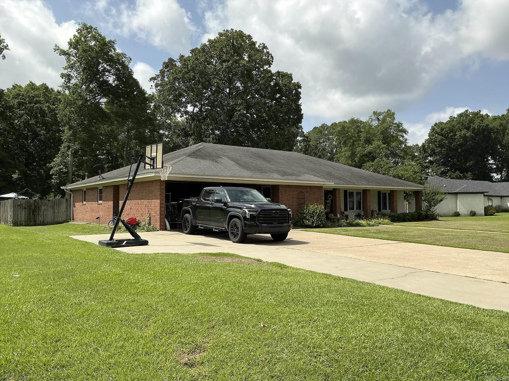 110 Sycamore Circle  Crossett, AR