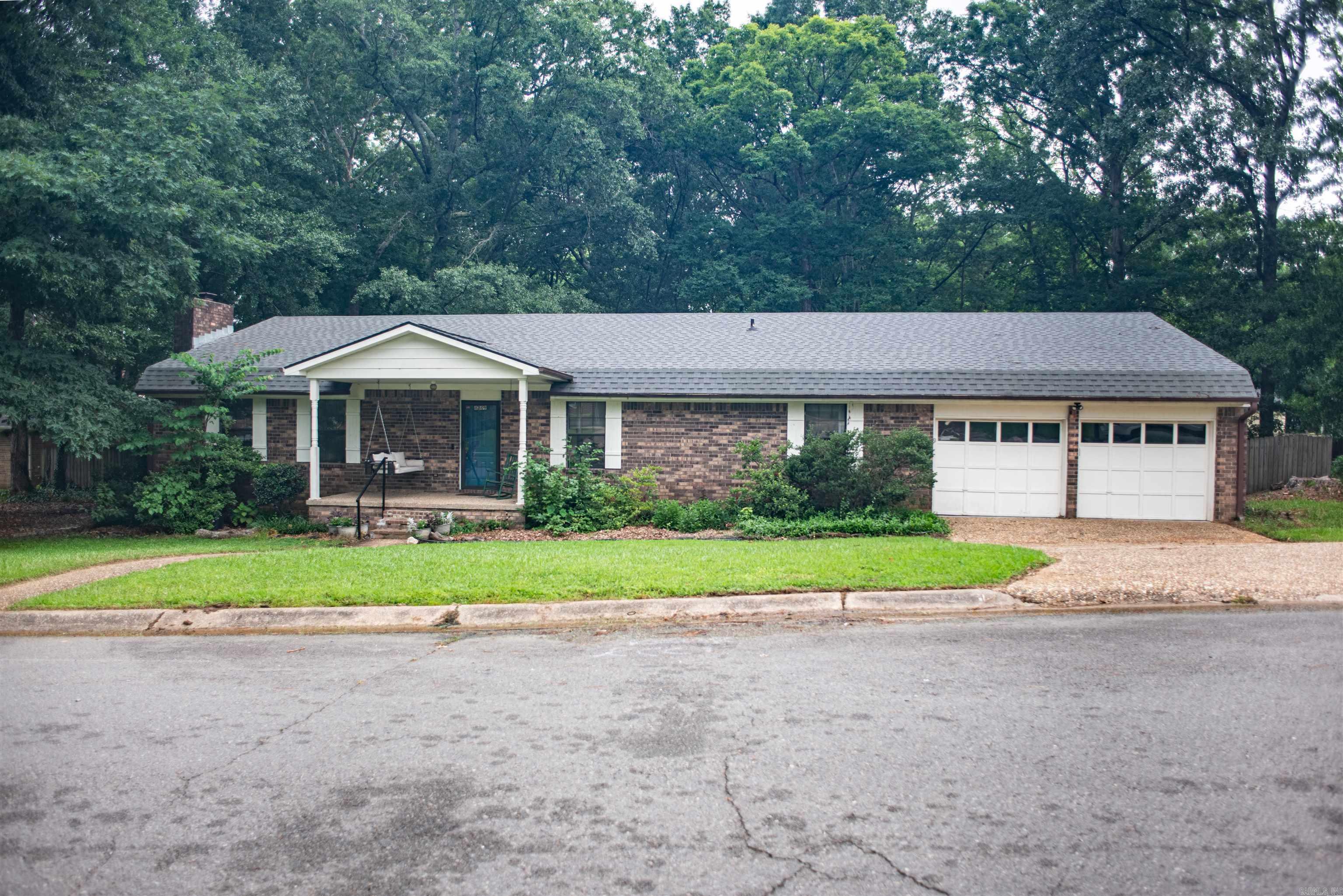 8809 Pea Ridge  Little Rock, AR