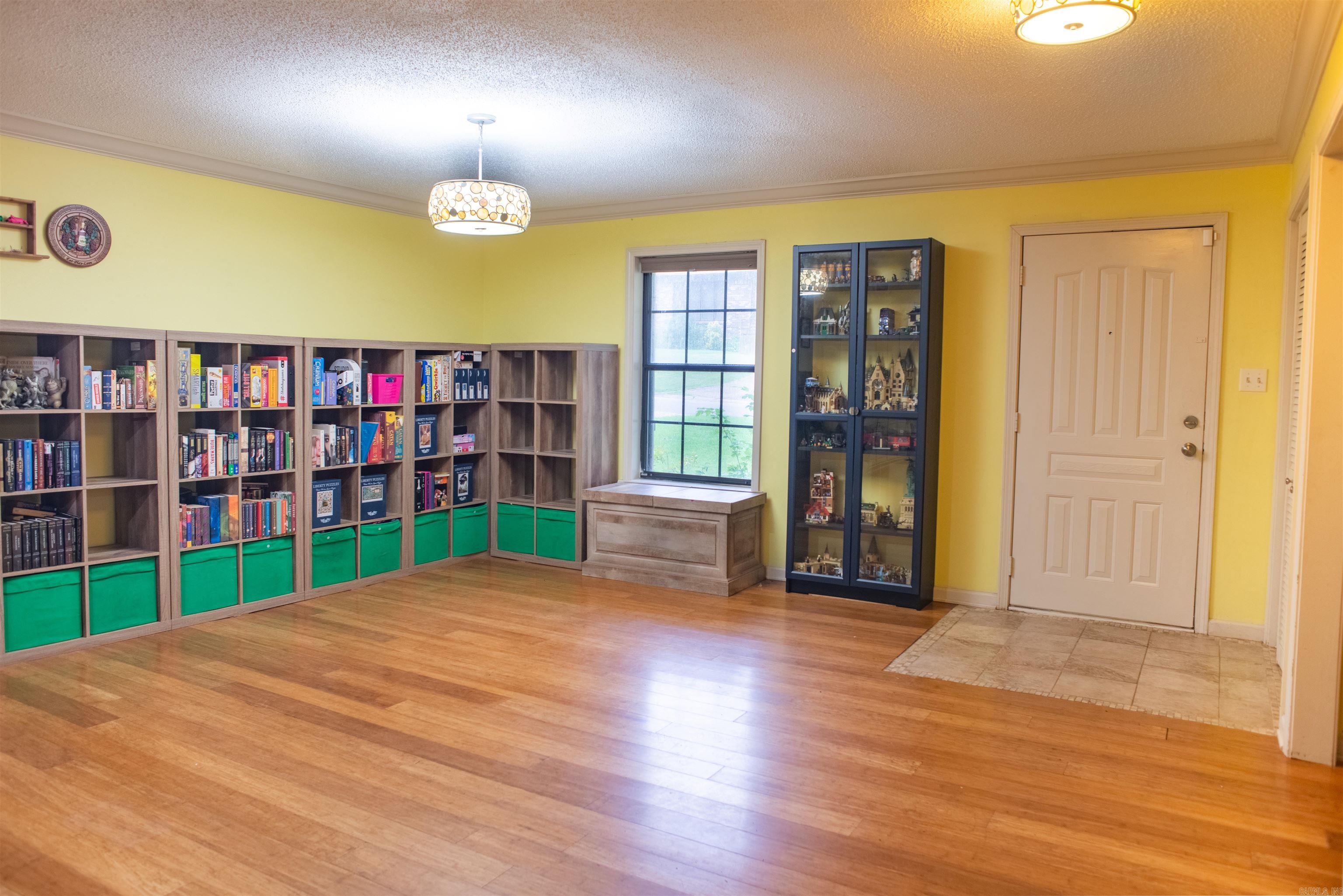 8809 Pea Ridge  Little Rock, AR
