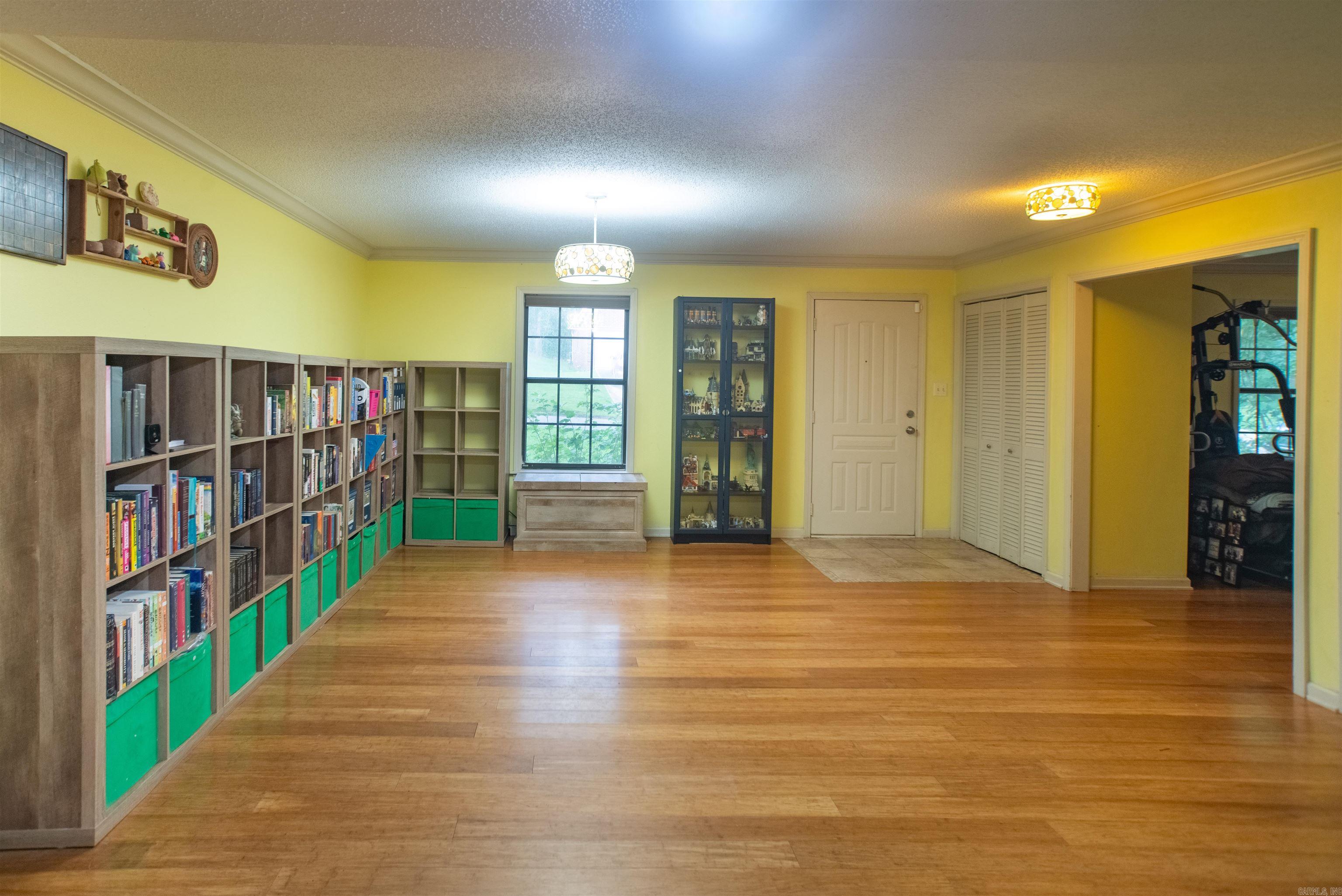 8809 Pea Ridge  Little Rock, AR