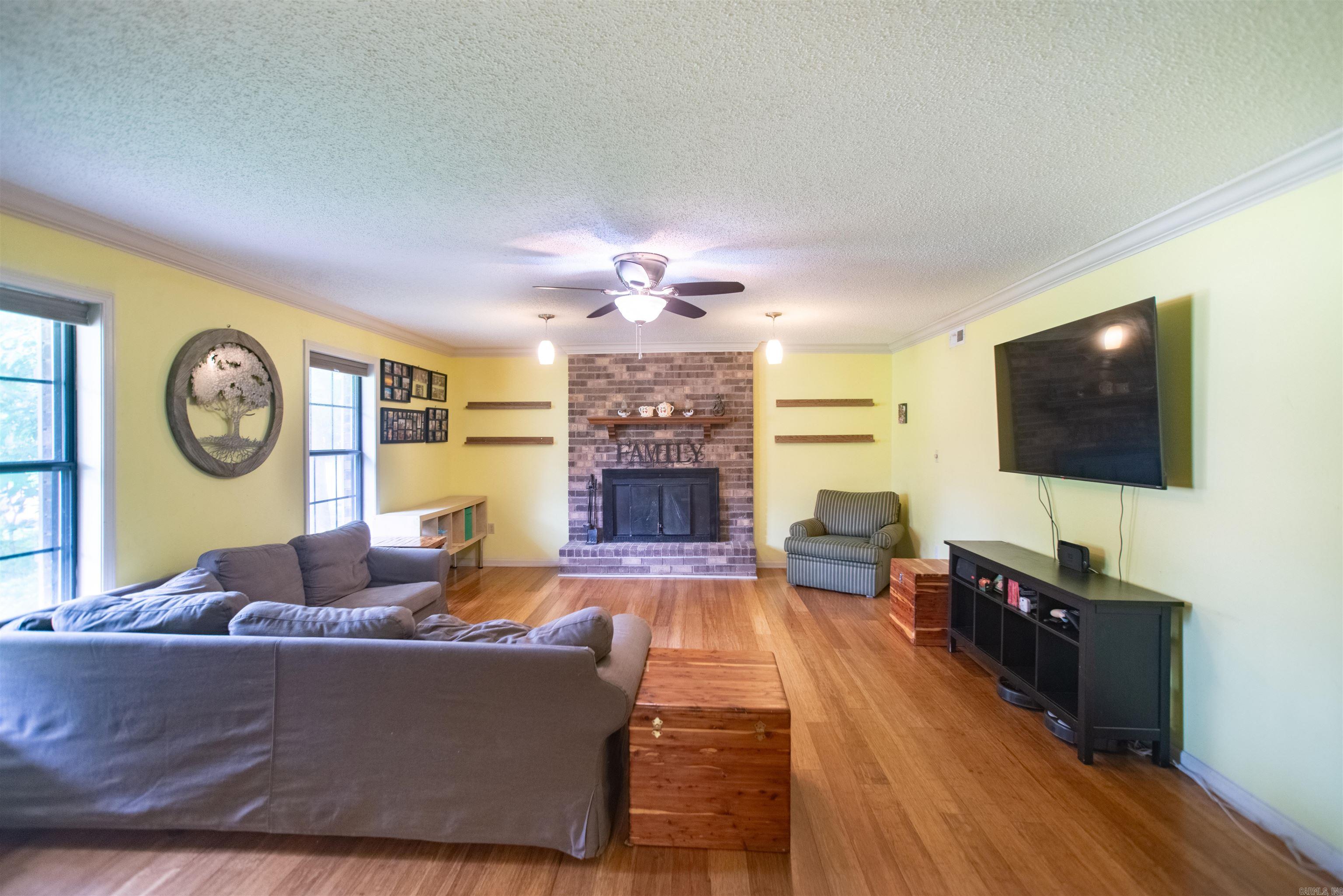 8809 Pea Ridge  Little Rock, AR