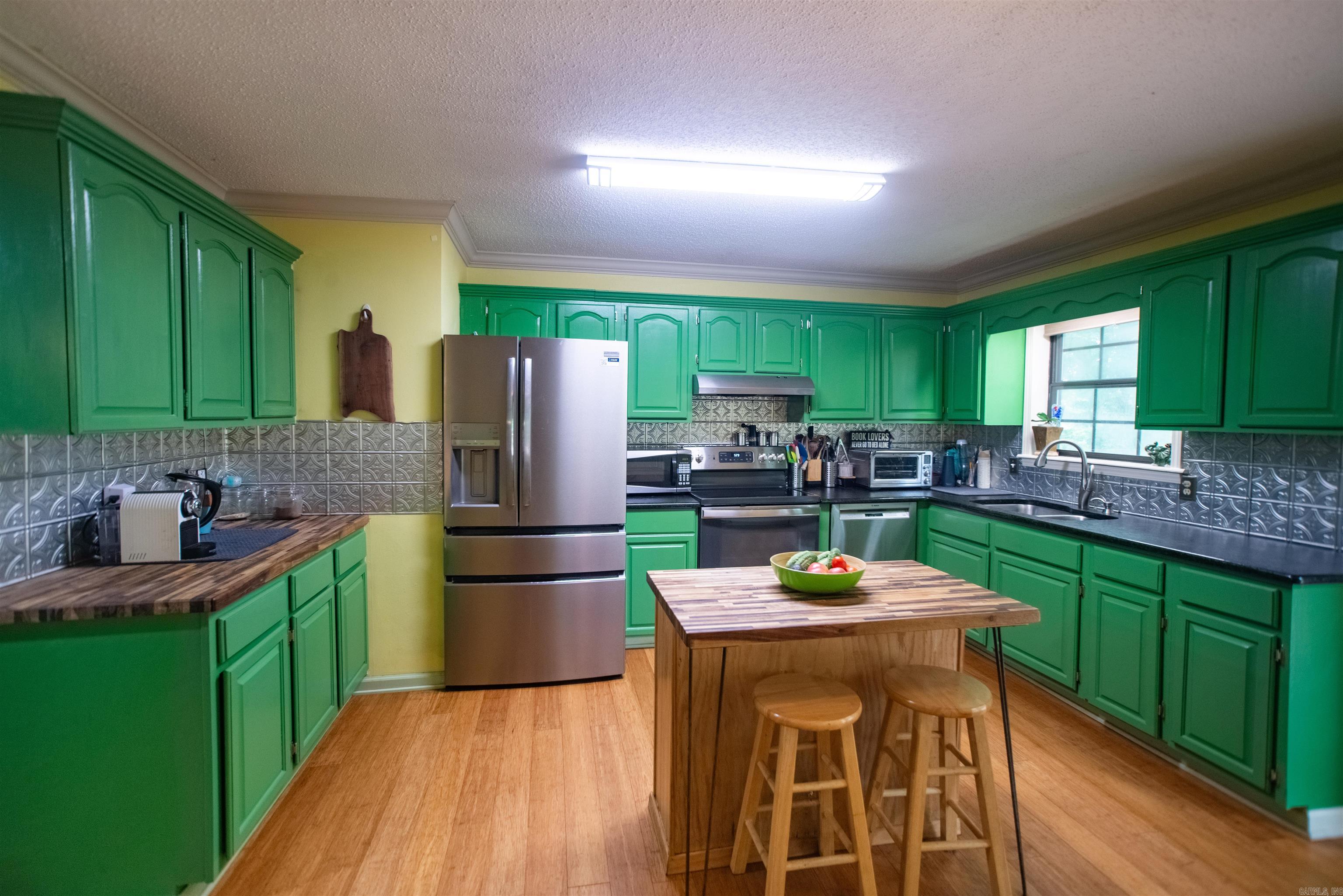 8809 Pea Ridge  Little Rock, AR