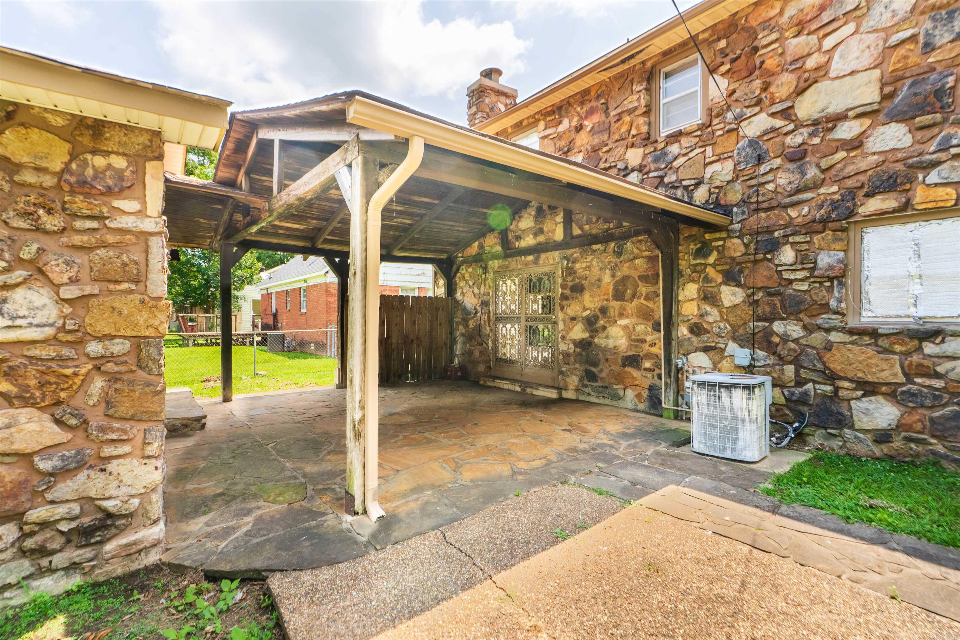 808 Lauderdale  Blytheville, AR