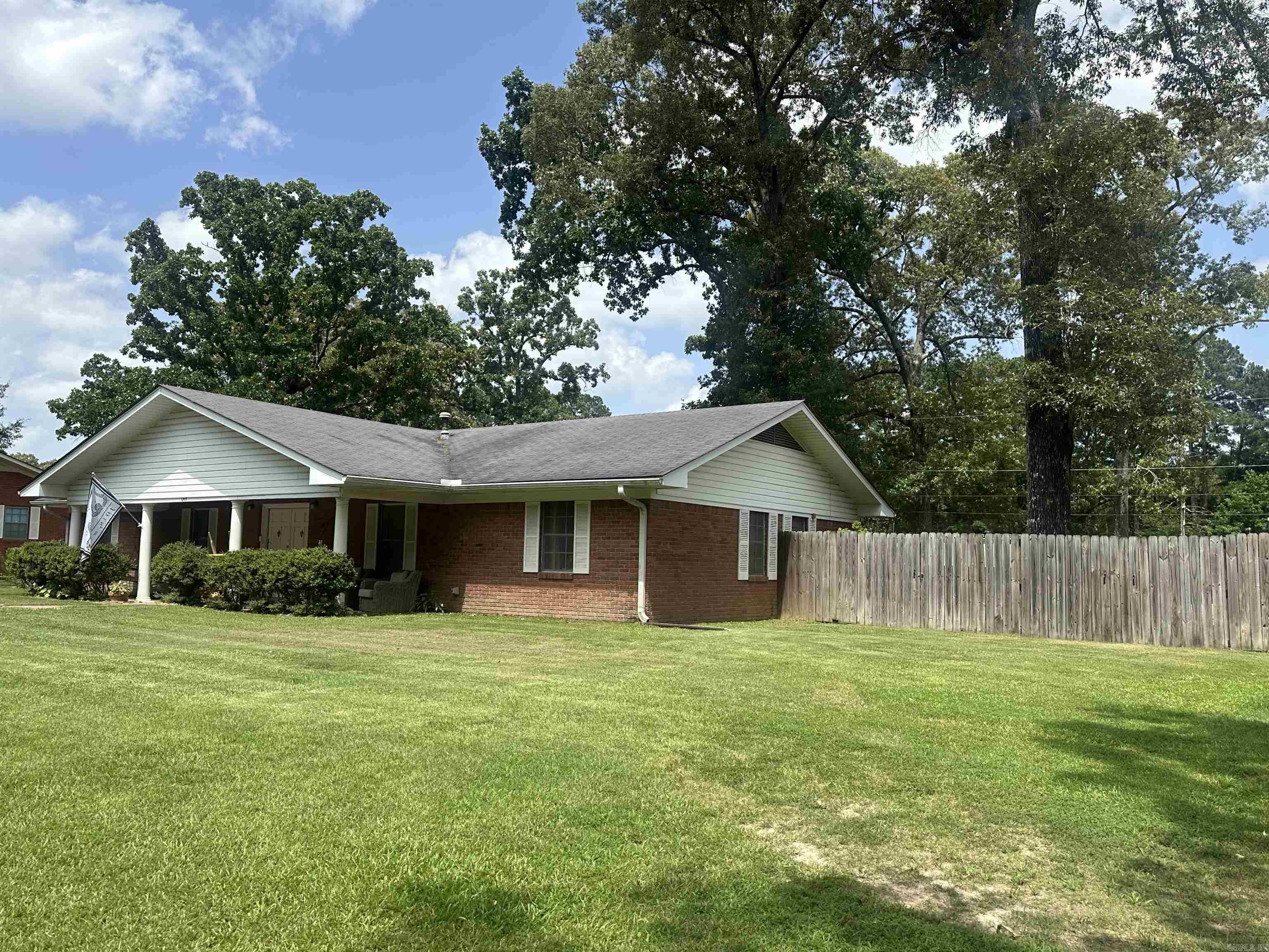 1203 Chestnut St  Crossett, AR