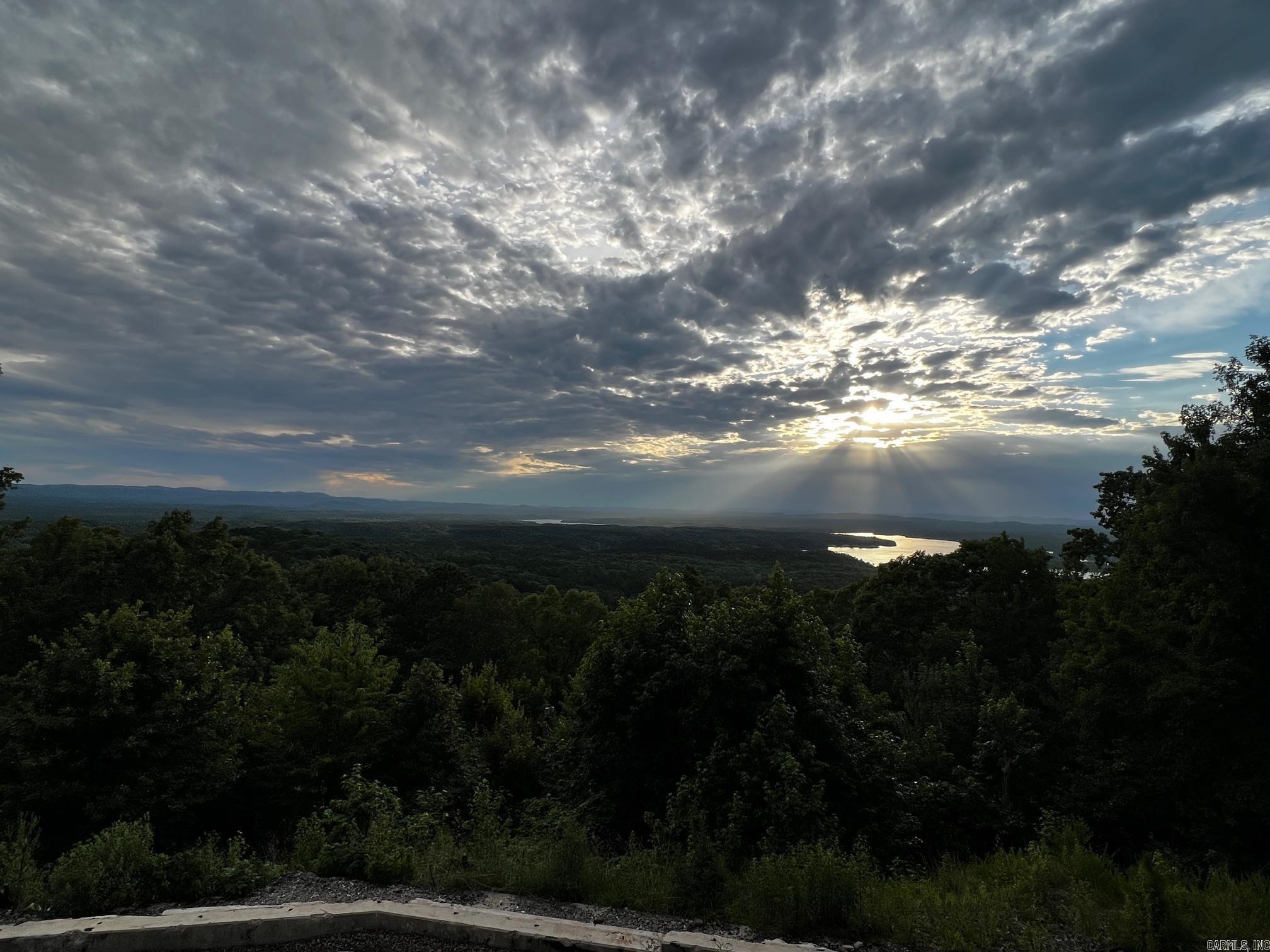 12 Lakeview  Mount Ida, AR