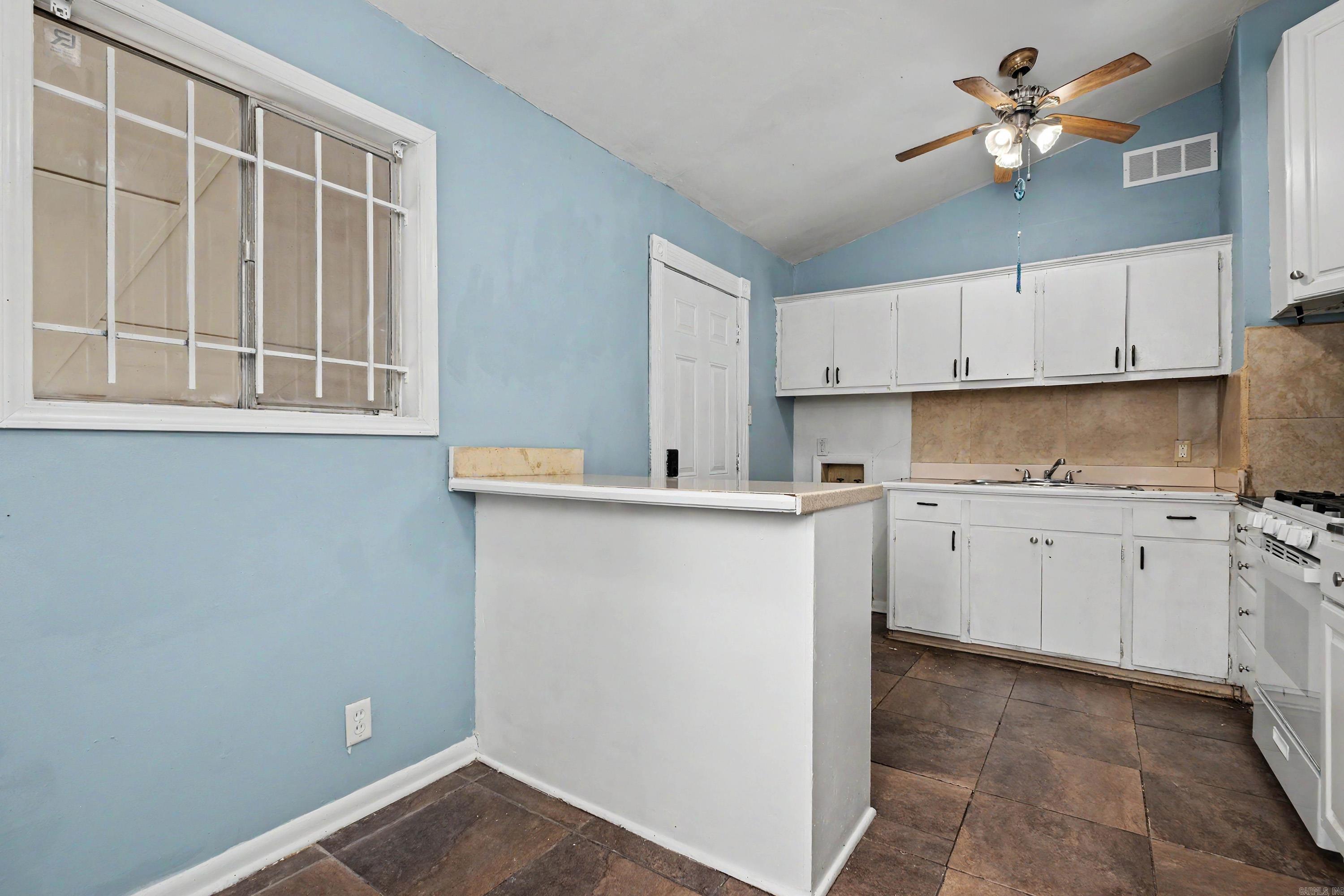1866 Dennison St  Little Rock, AR