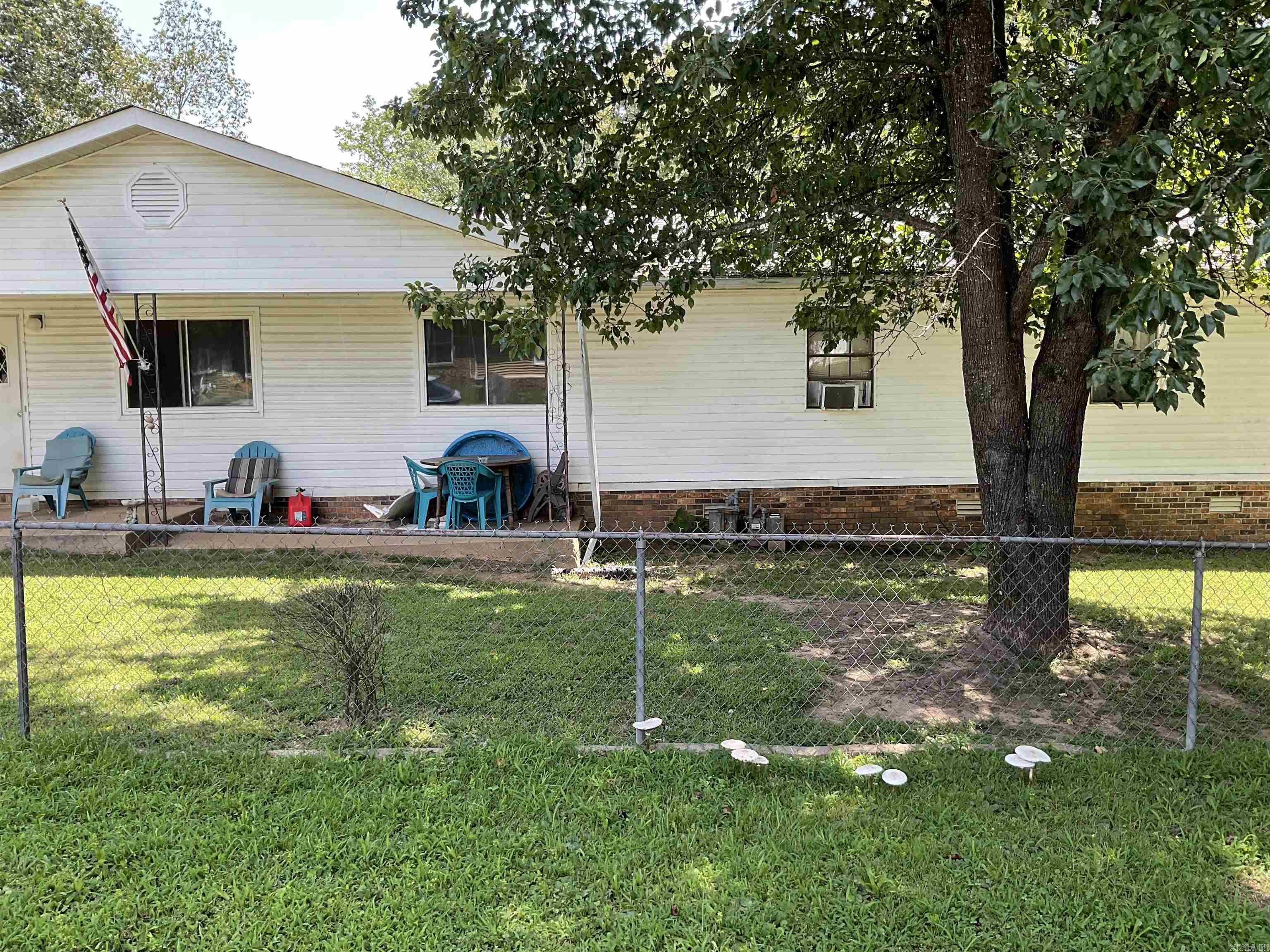 438 Terry  Clinton, AR