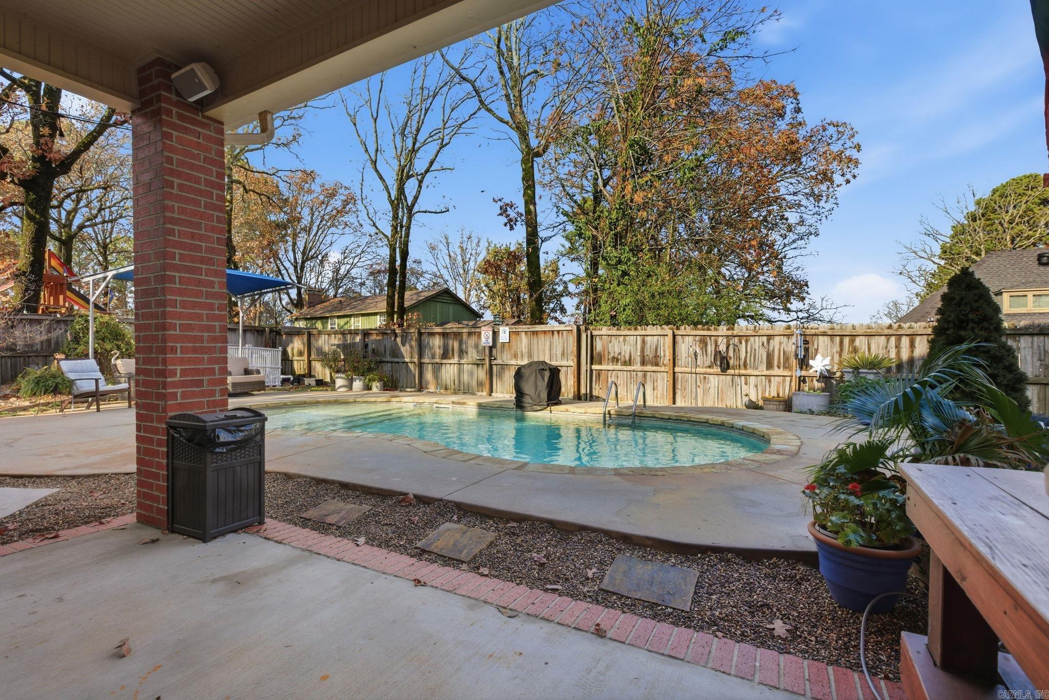 28 Hayfield Road  Little Rock, AR