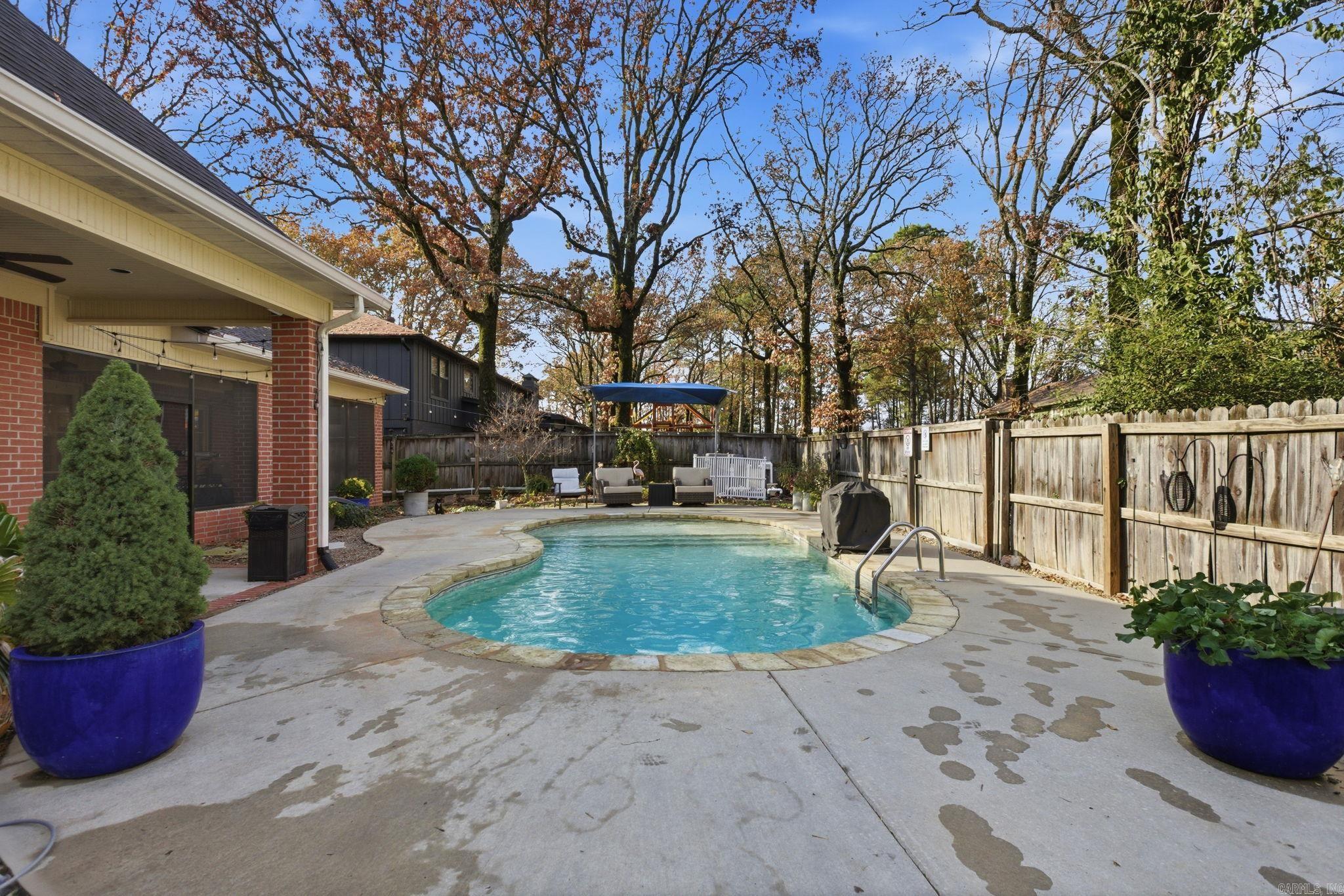 28 Hayfield Road  Little Rock, AR