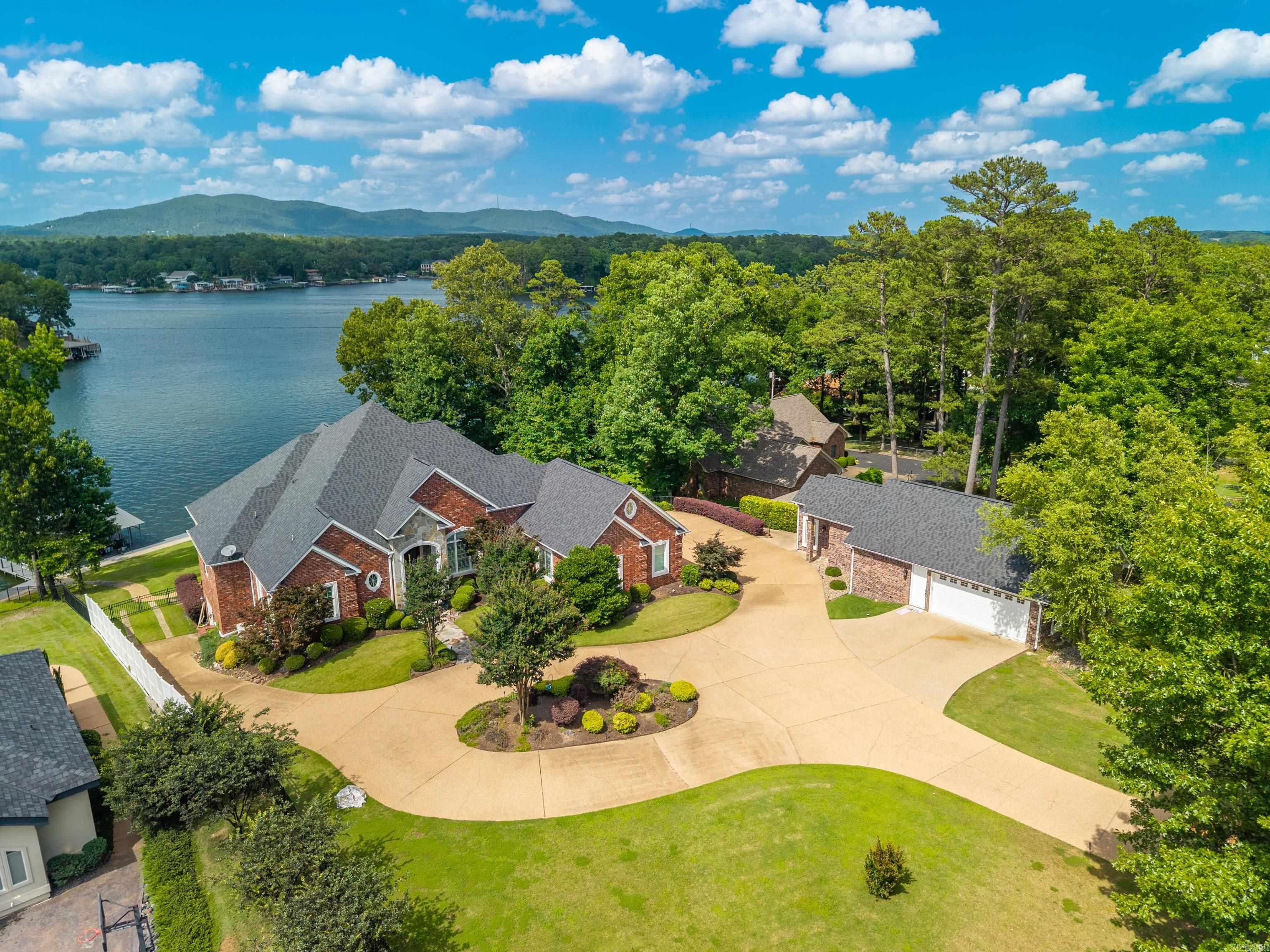 225 Sparling  Hot Springs, AR