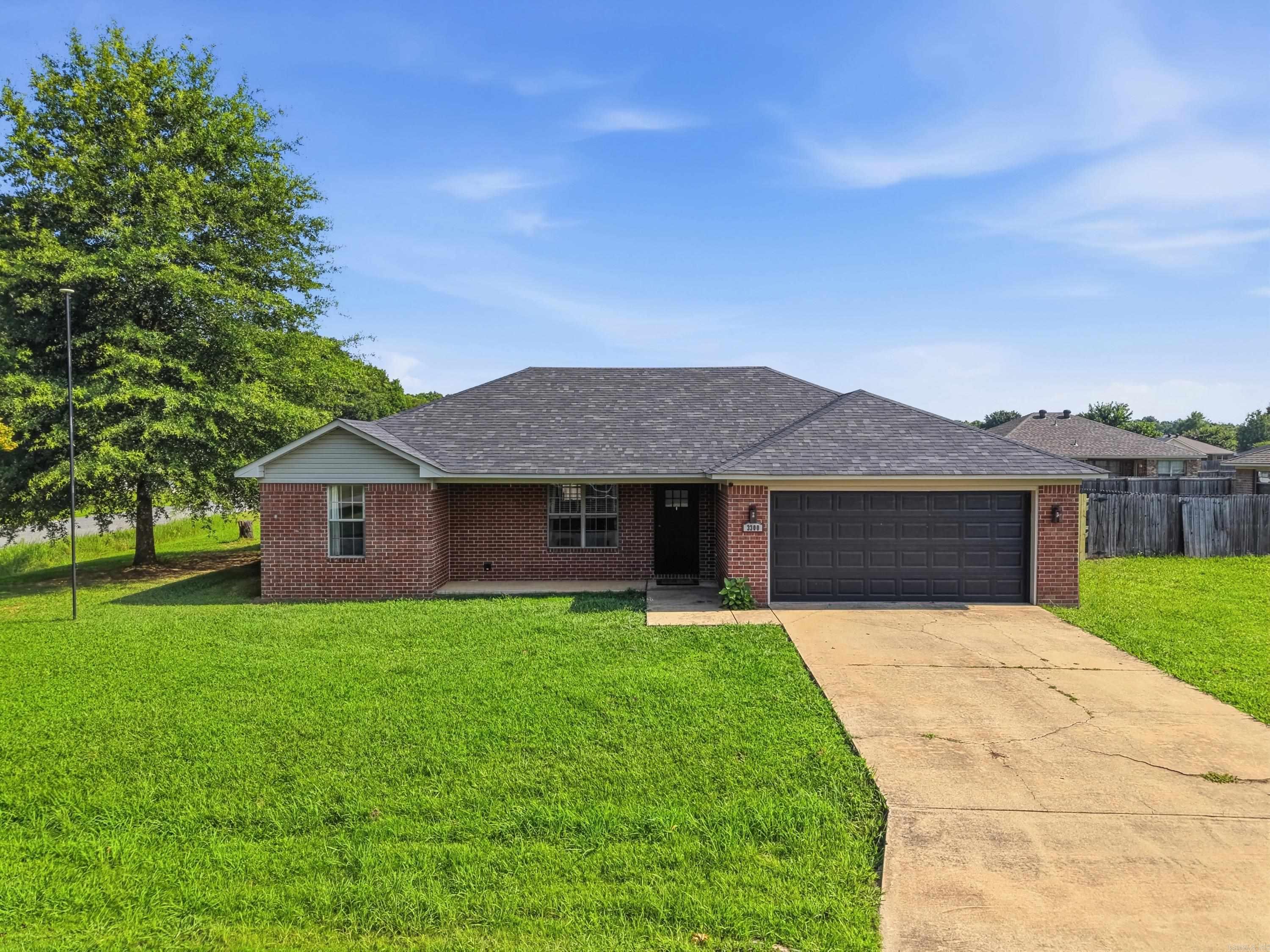 3300 Antietam  Conway, AR