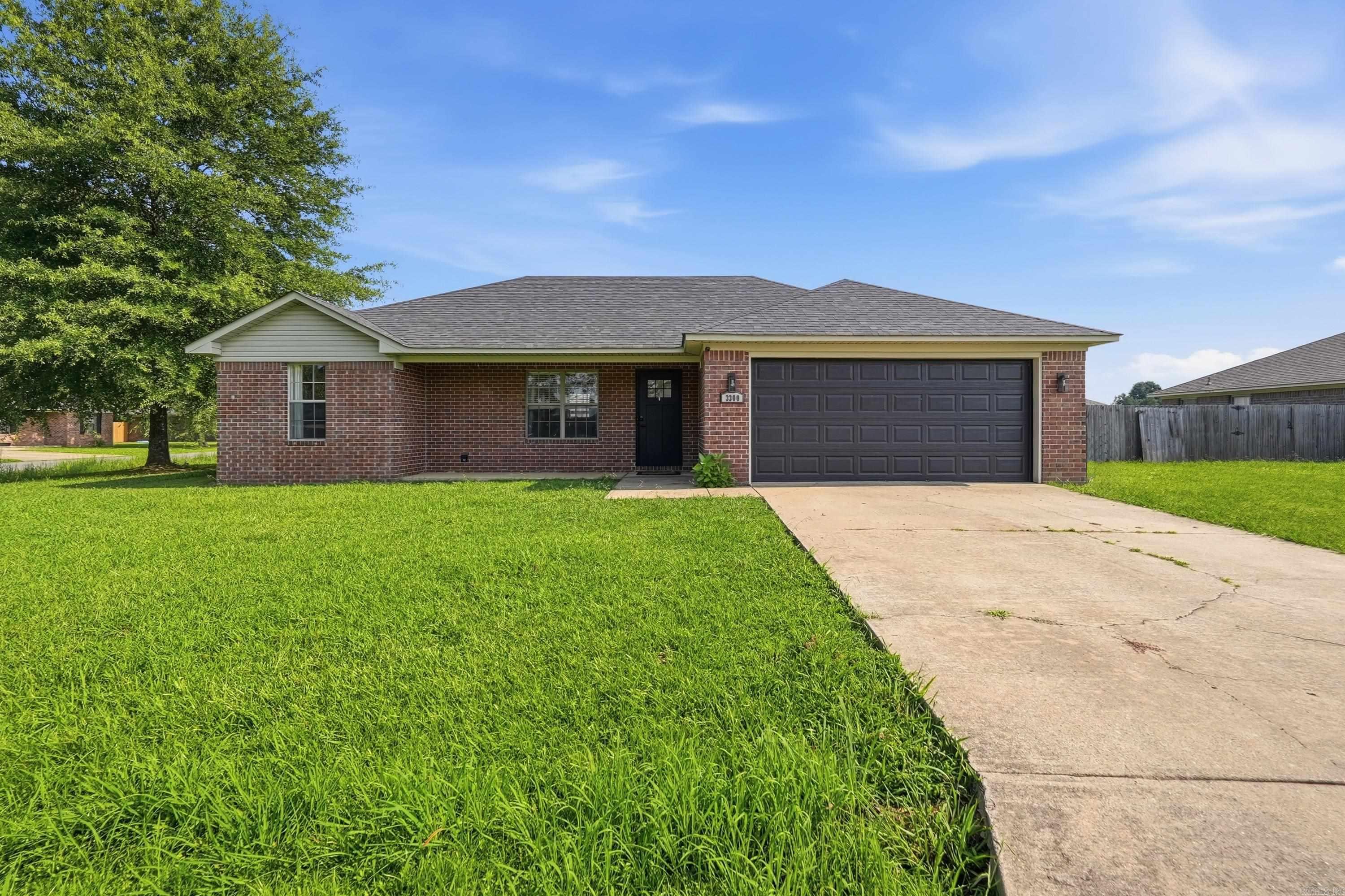 3300 Antietam  Conway, AR