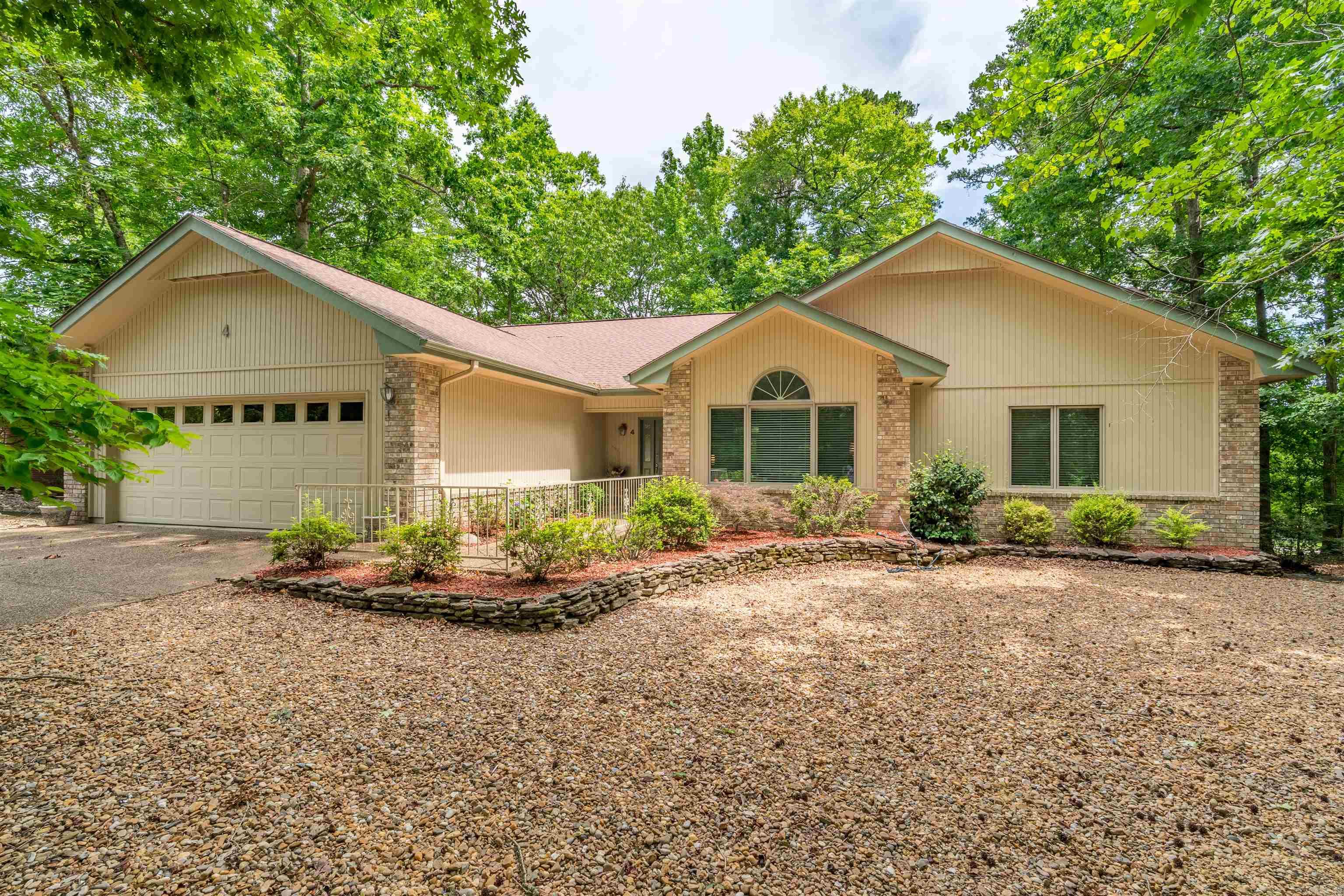 4 Quieto  Hot Springs Village, AR