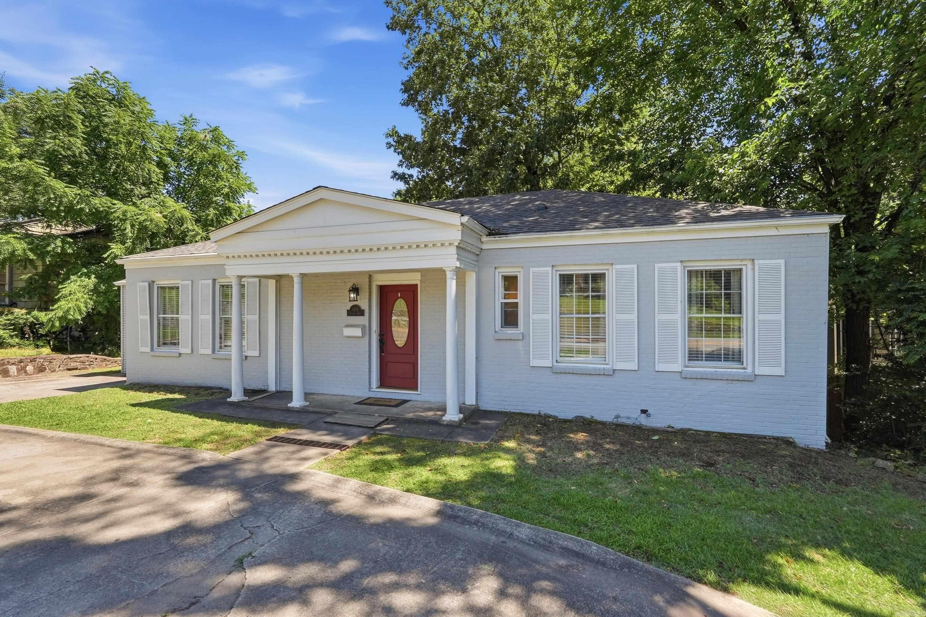 6109 Cantrell  Little Rock, AR