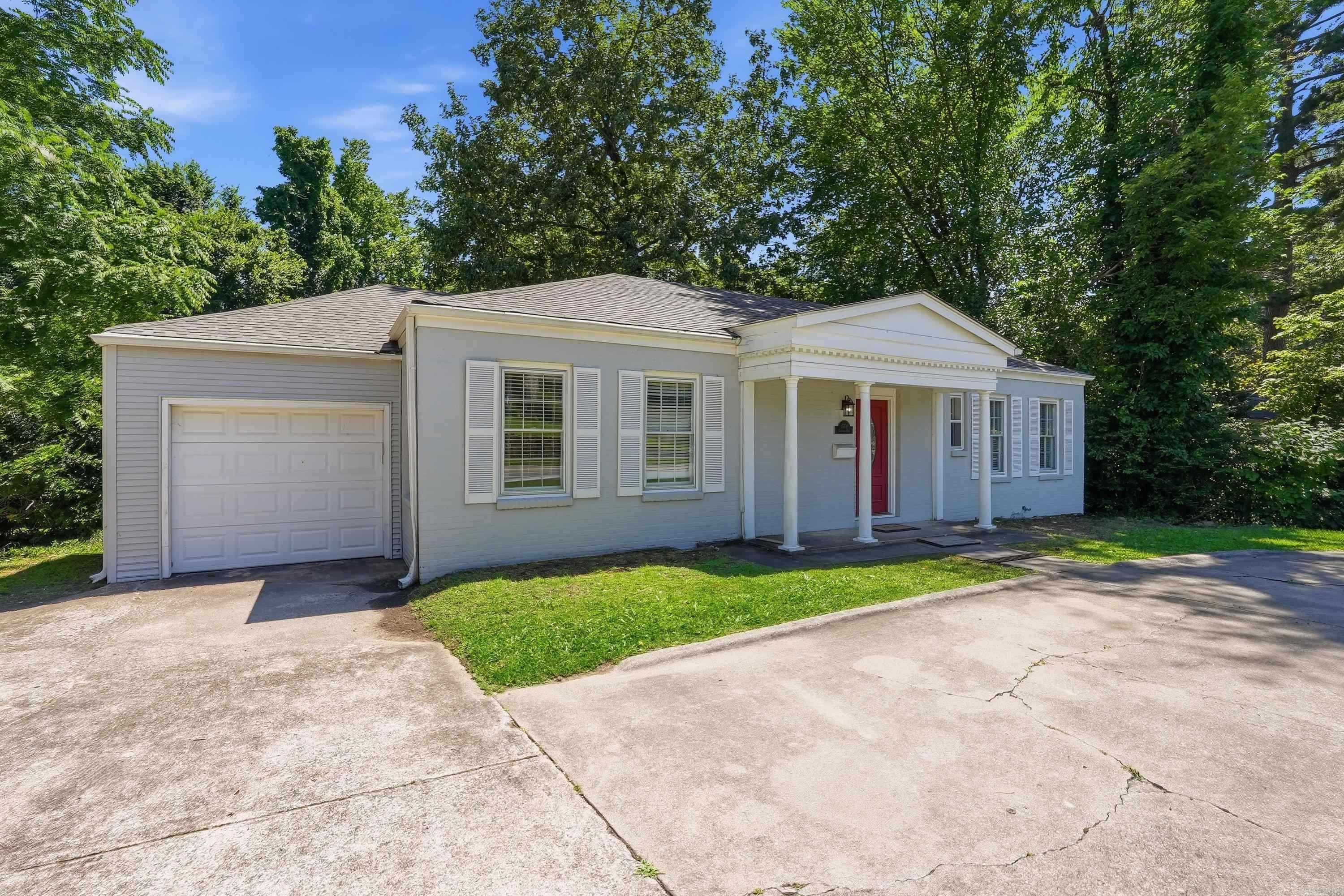 6109 Cantrell  Little Rock, AR