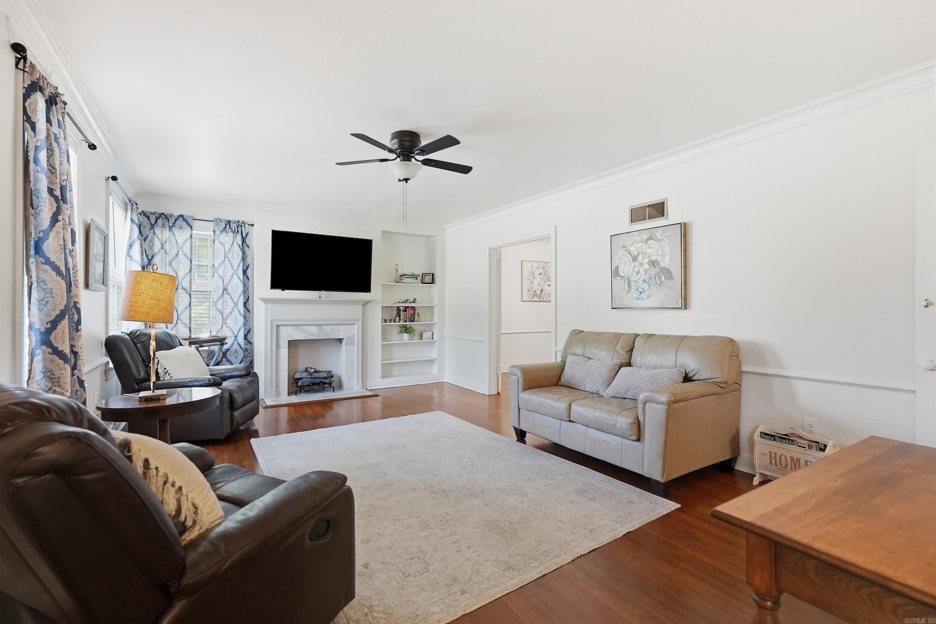 6109 Cantrell  Little Rock, AR