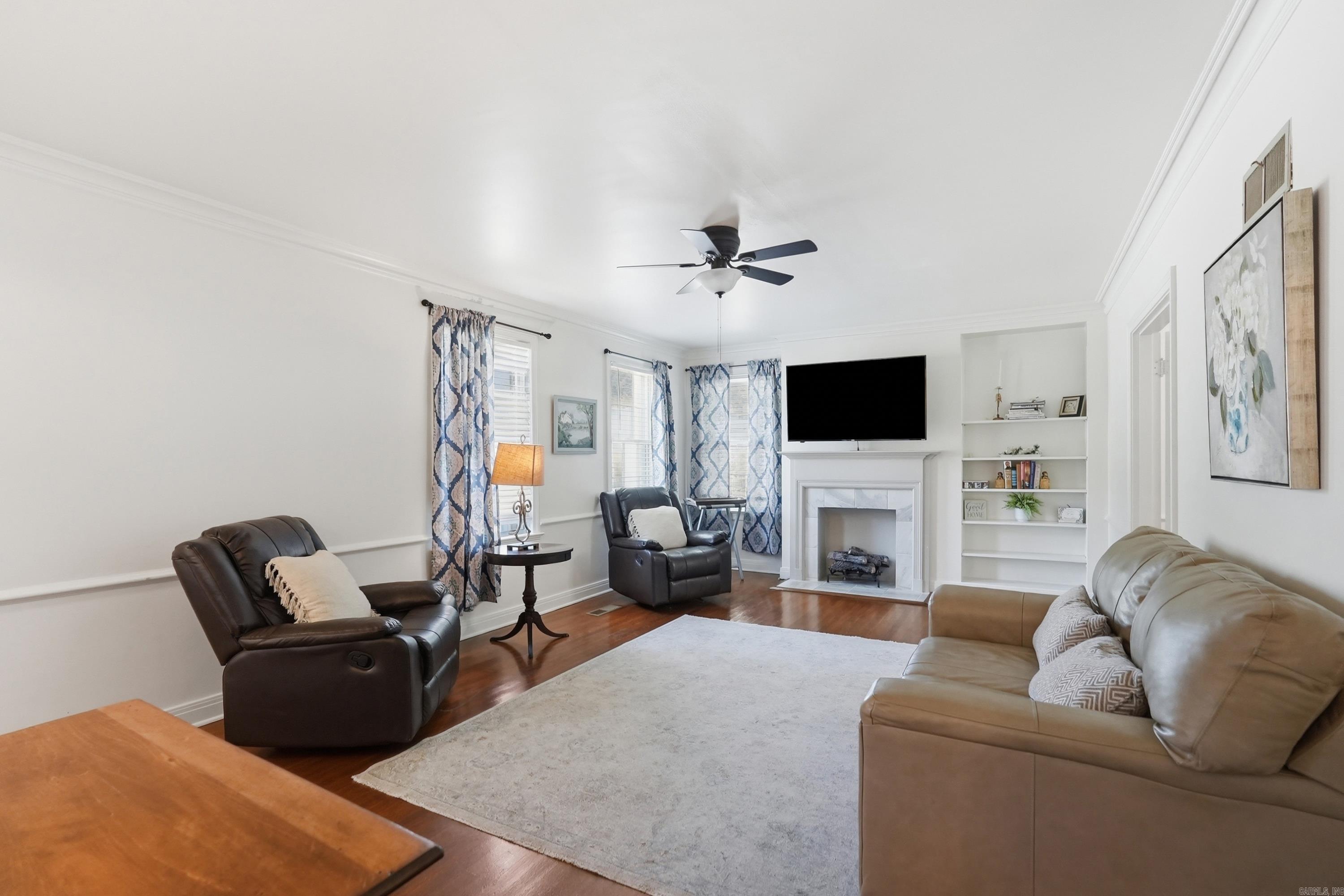 6109 Cantrell  Little Rock, AR