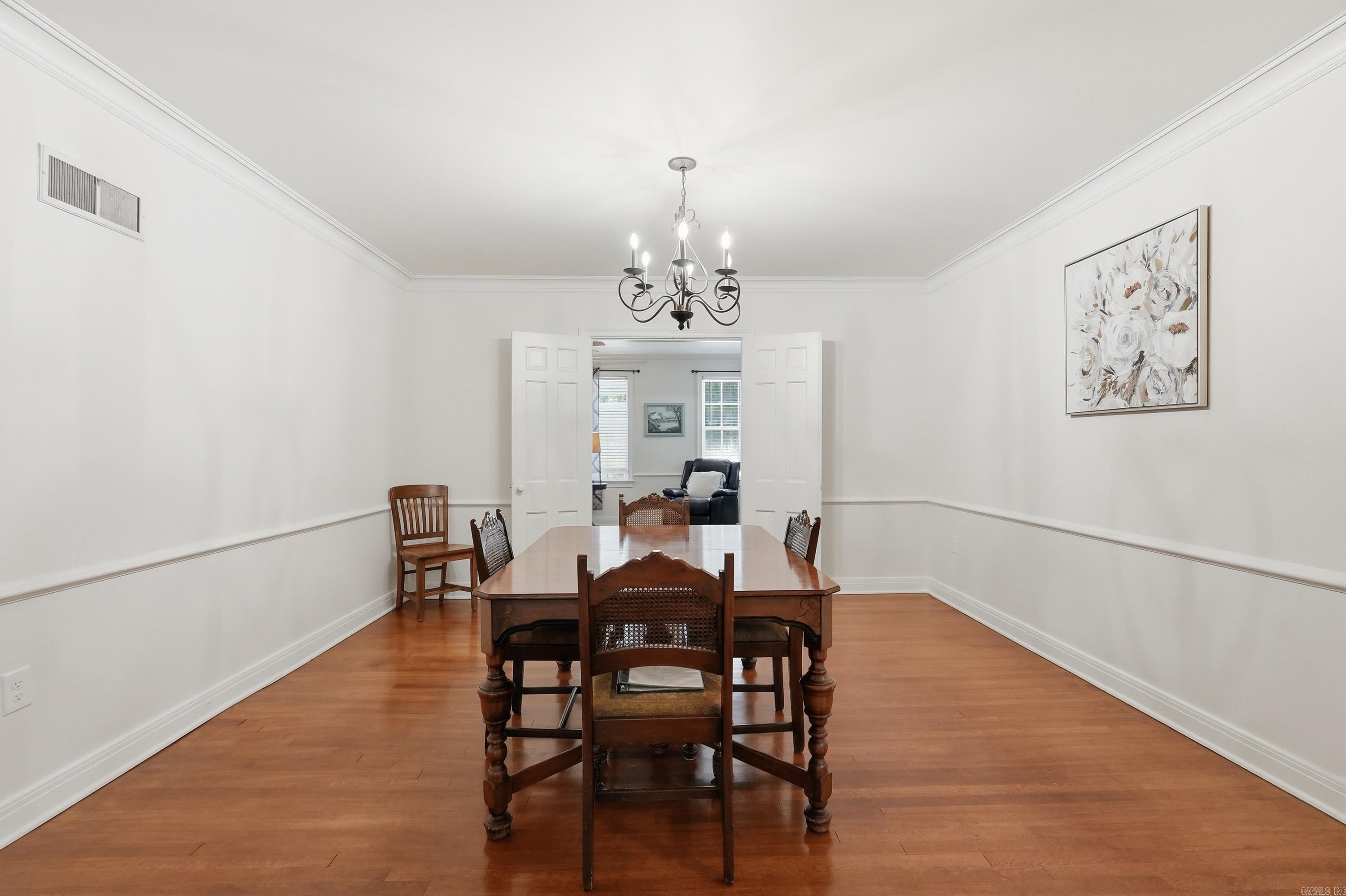6109 Cantrell  Little Rock, AR