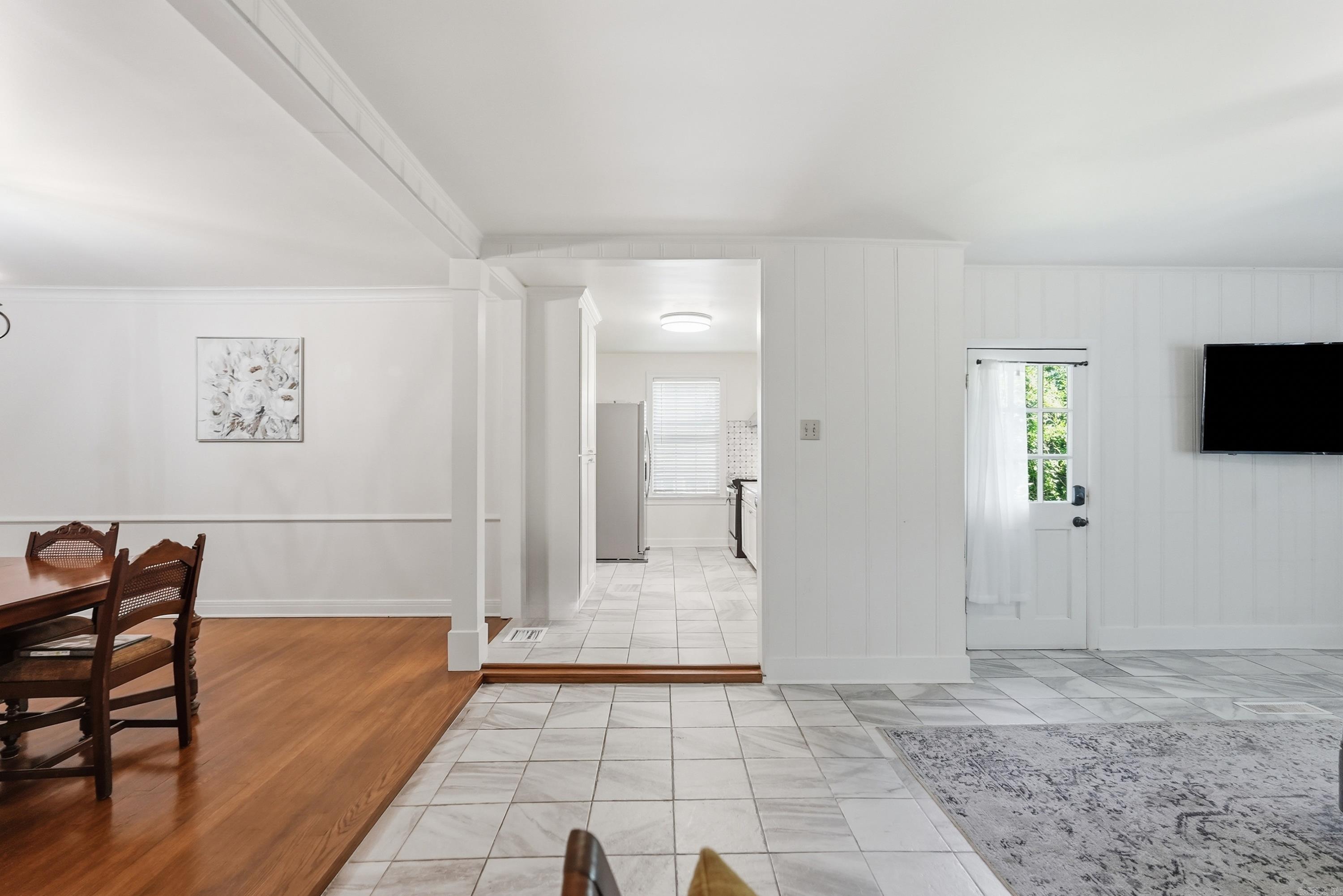 6109 Cantrell  Little Rock, AR