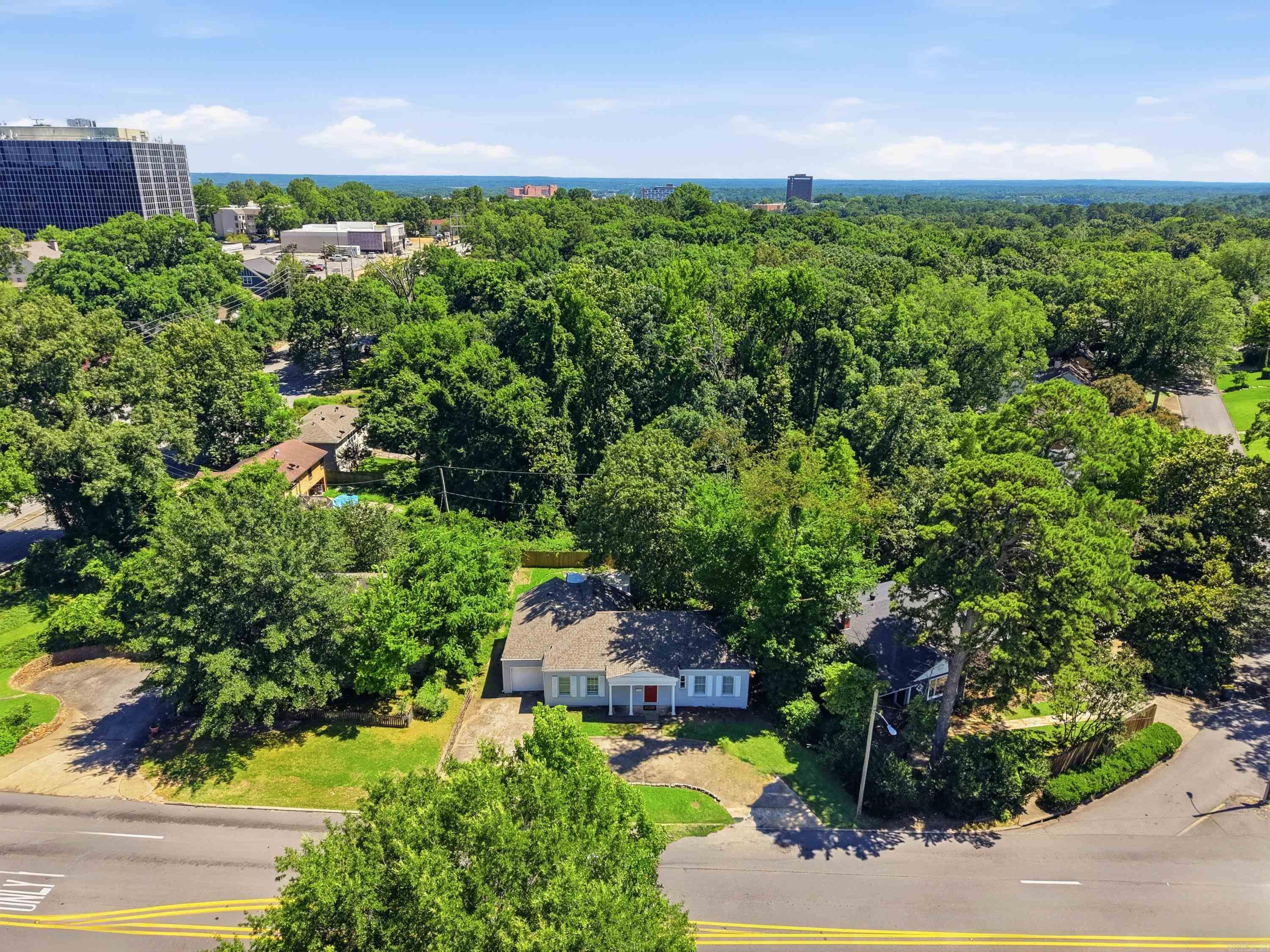 6109 Cantrell  Little Rock, AR