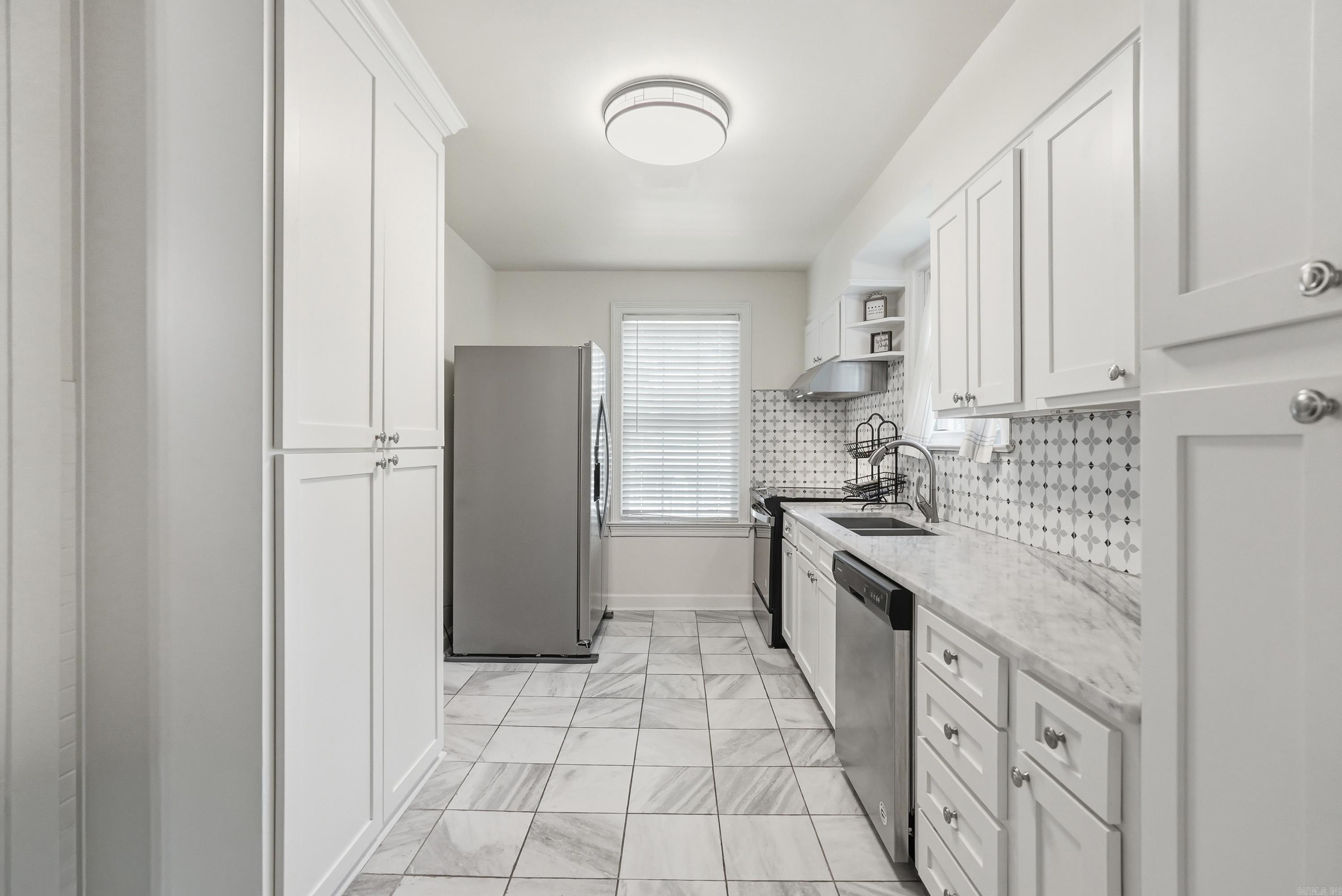 6109 Cantrell  Little Rock, AR
