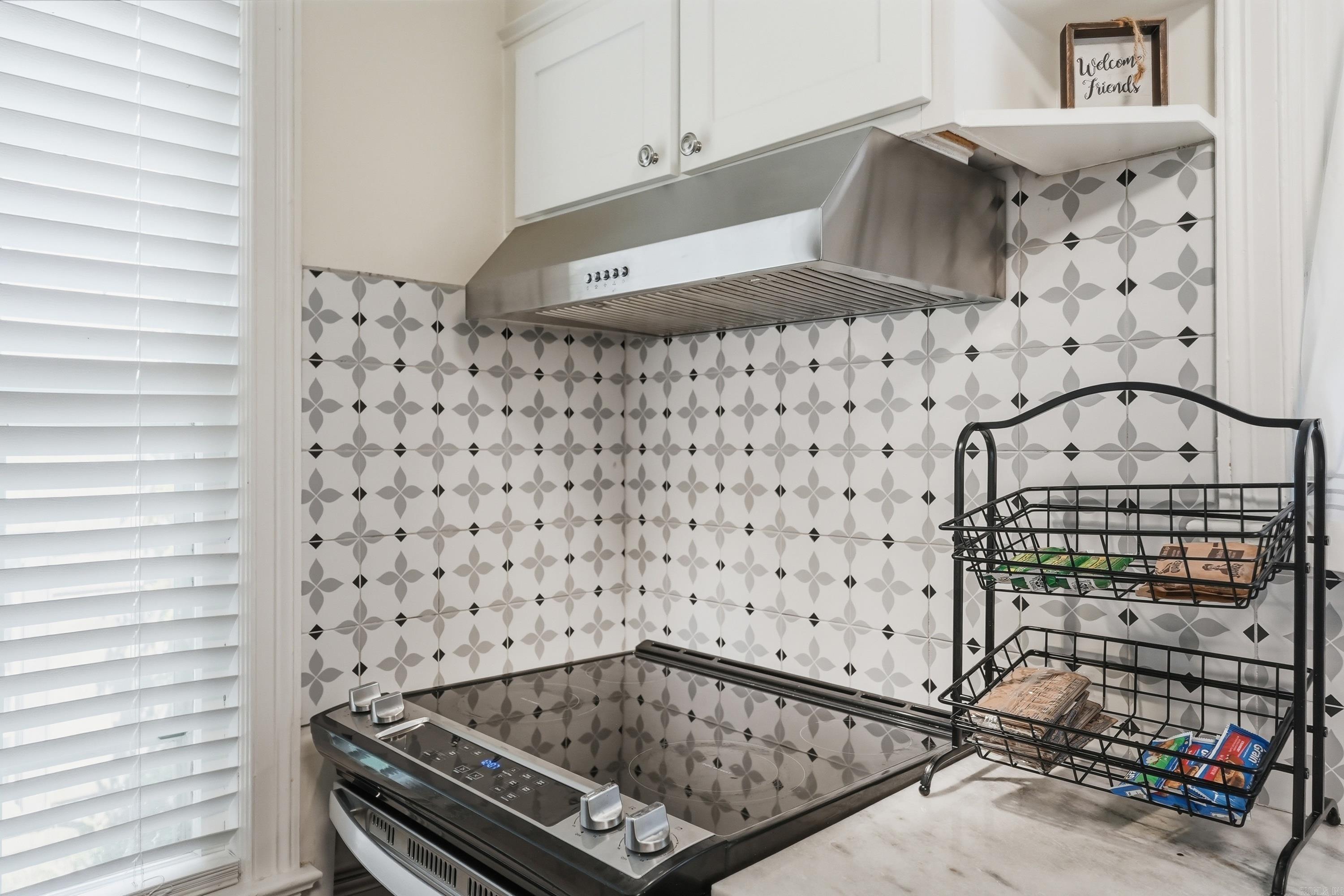 6109 Cantrell  Little Rock, AR