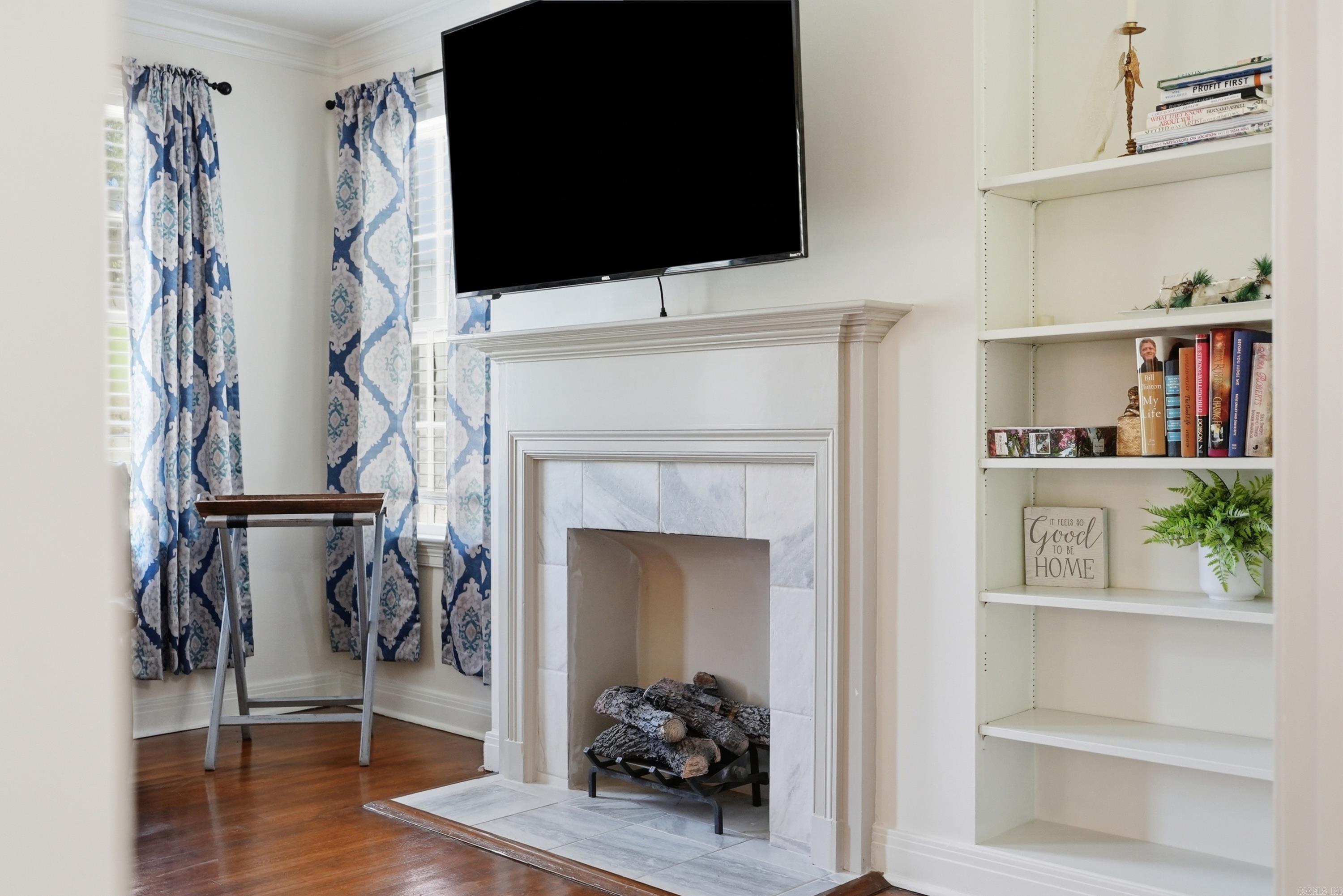 6109 Cantrell  Little Rock, AR