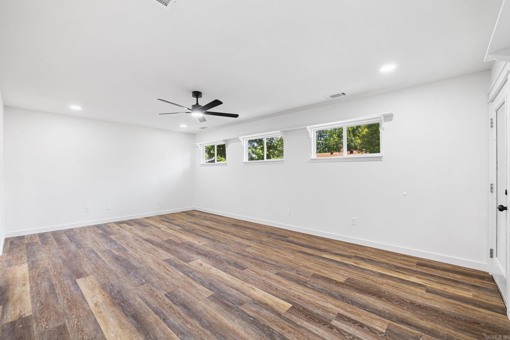 1008 N Jp Wright Loop  Jacksonville, AR