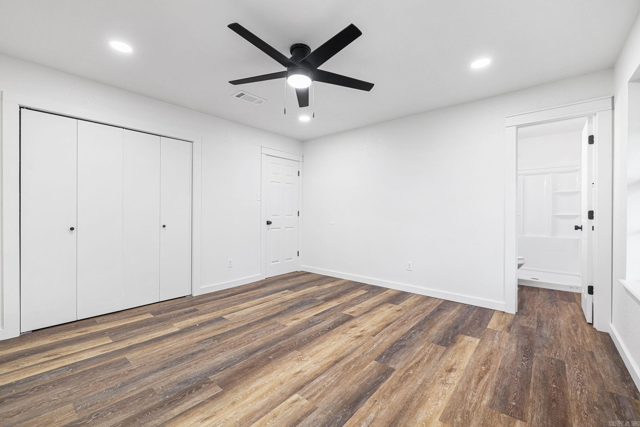 1008 N Jp Wright Loop  Jacksonville, AR