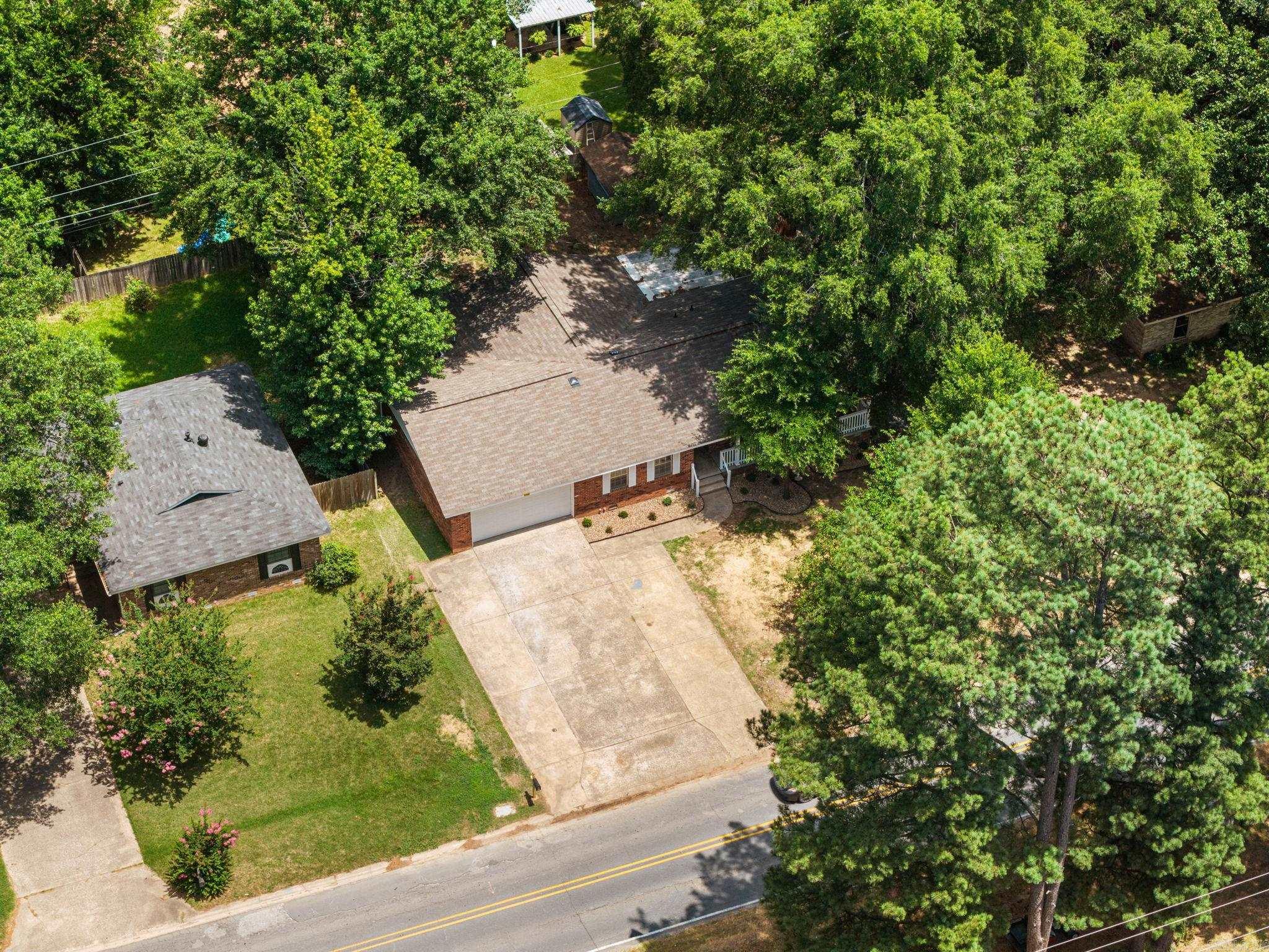 1008 N Jp Wright Loop  Jacksonville, AR