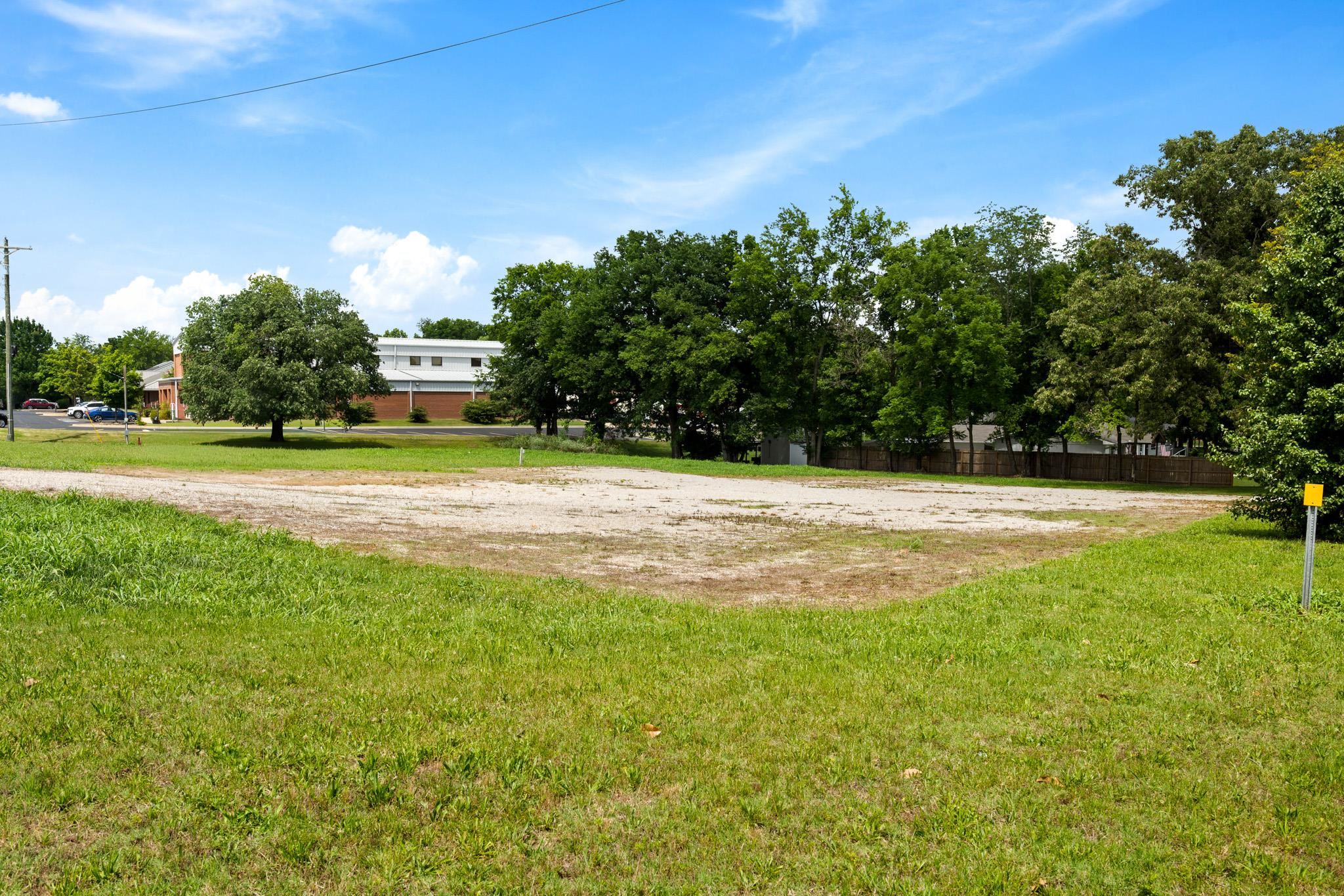 600 Ash Flat