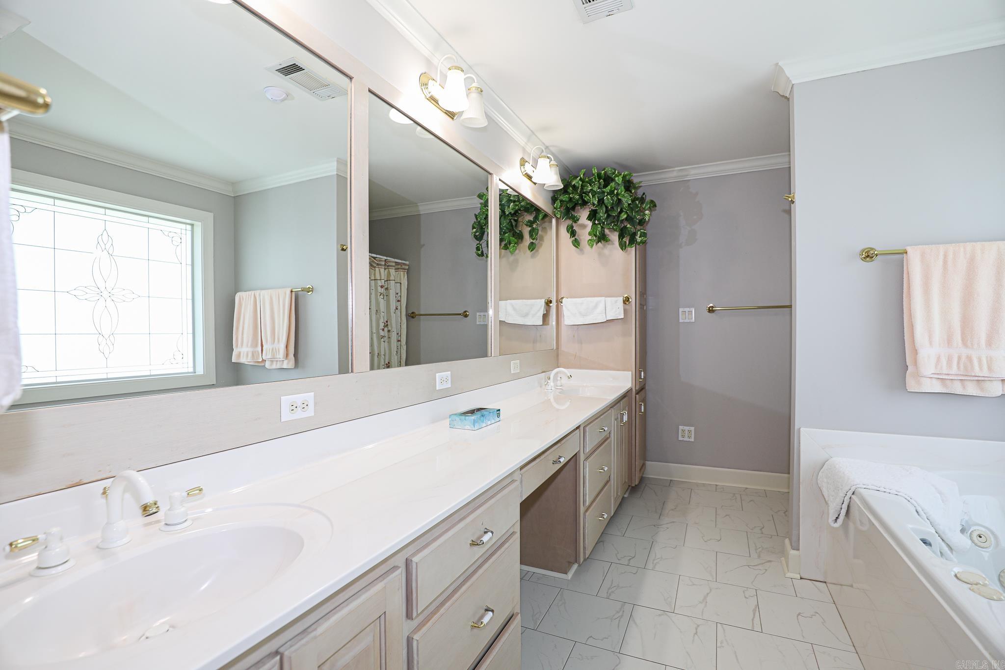 827 Miller Loop  Benton, AR
