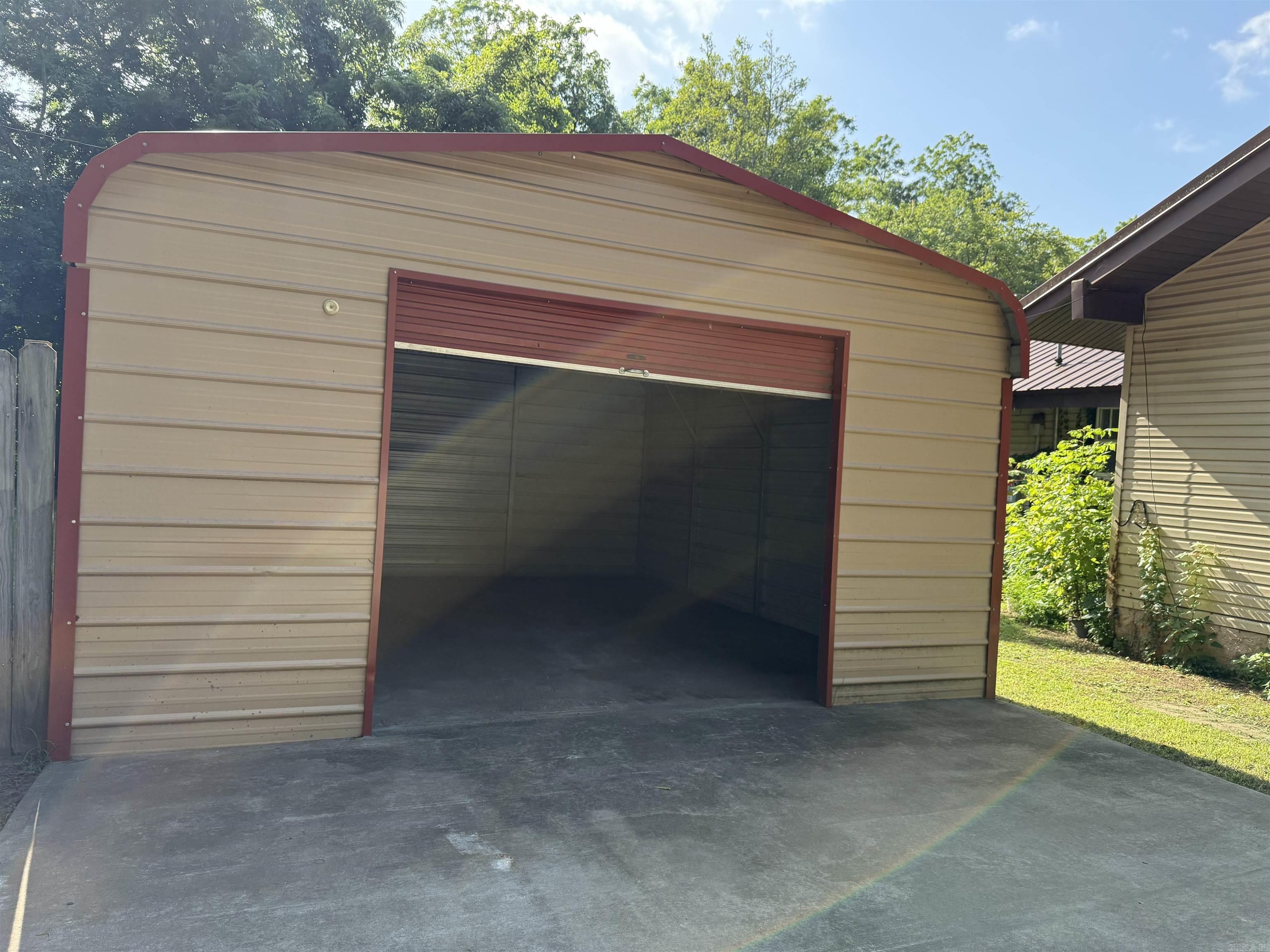 211 S 1st  Heber Springs, AR