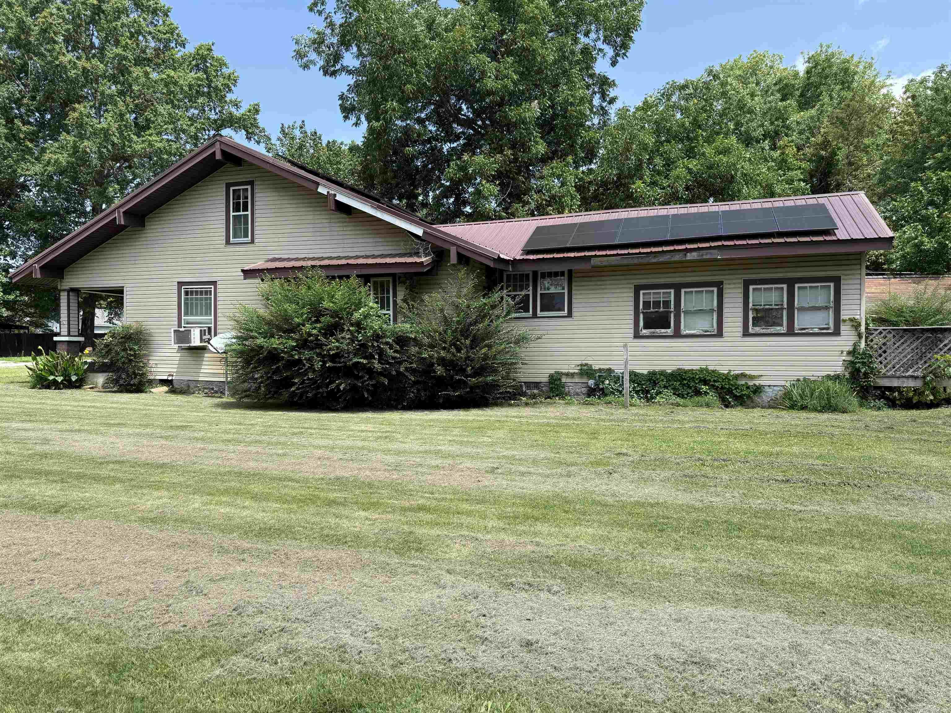 211 S 1st  Heber Springs, AR