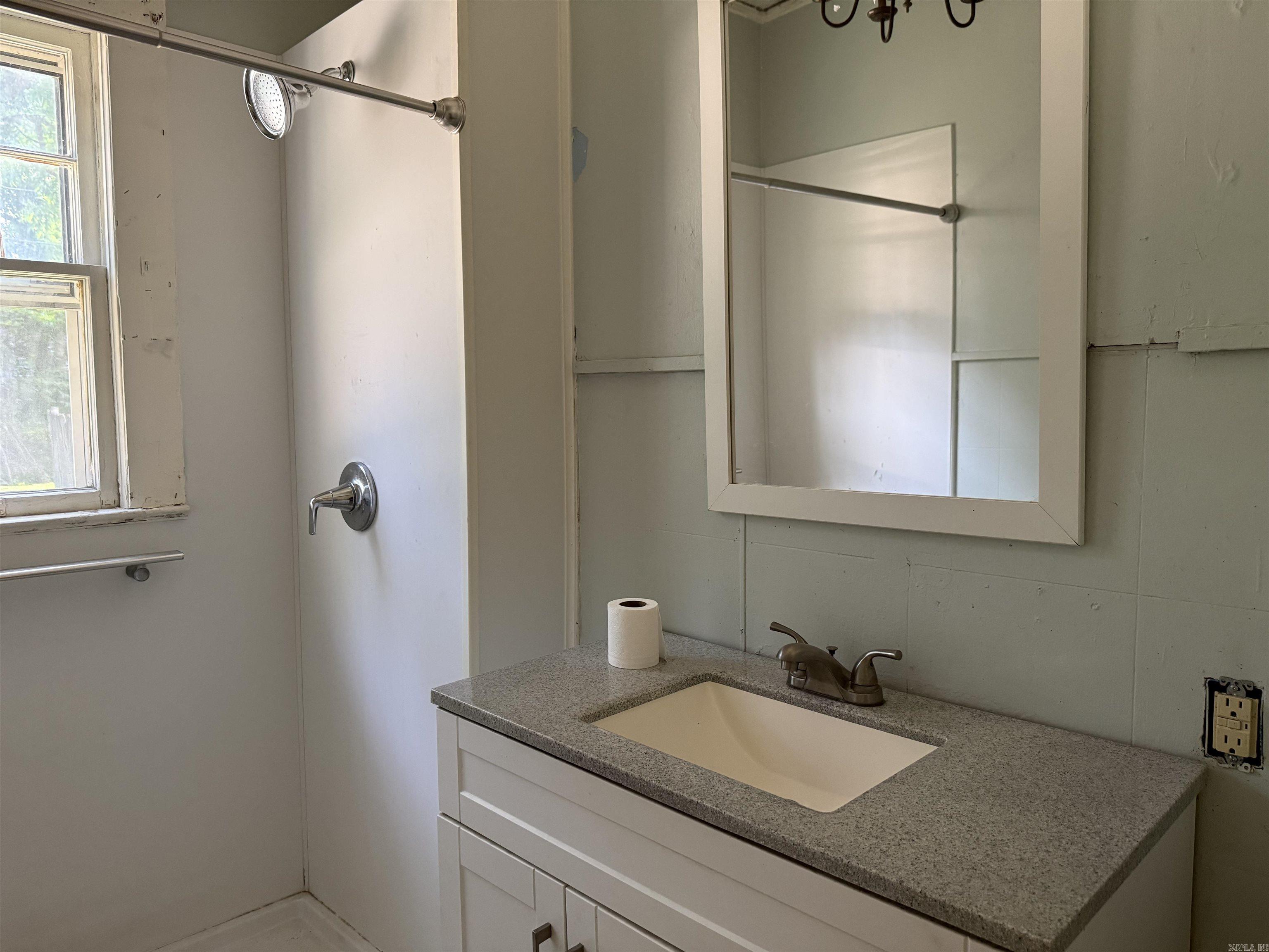 211 S 1st  Heber Springs, AR