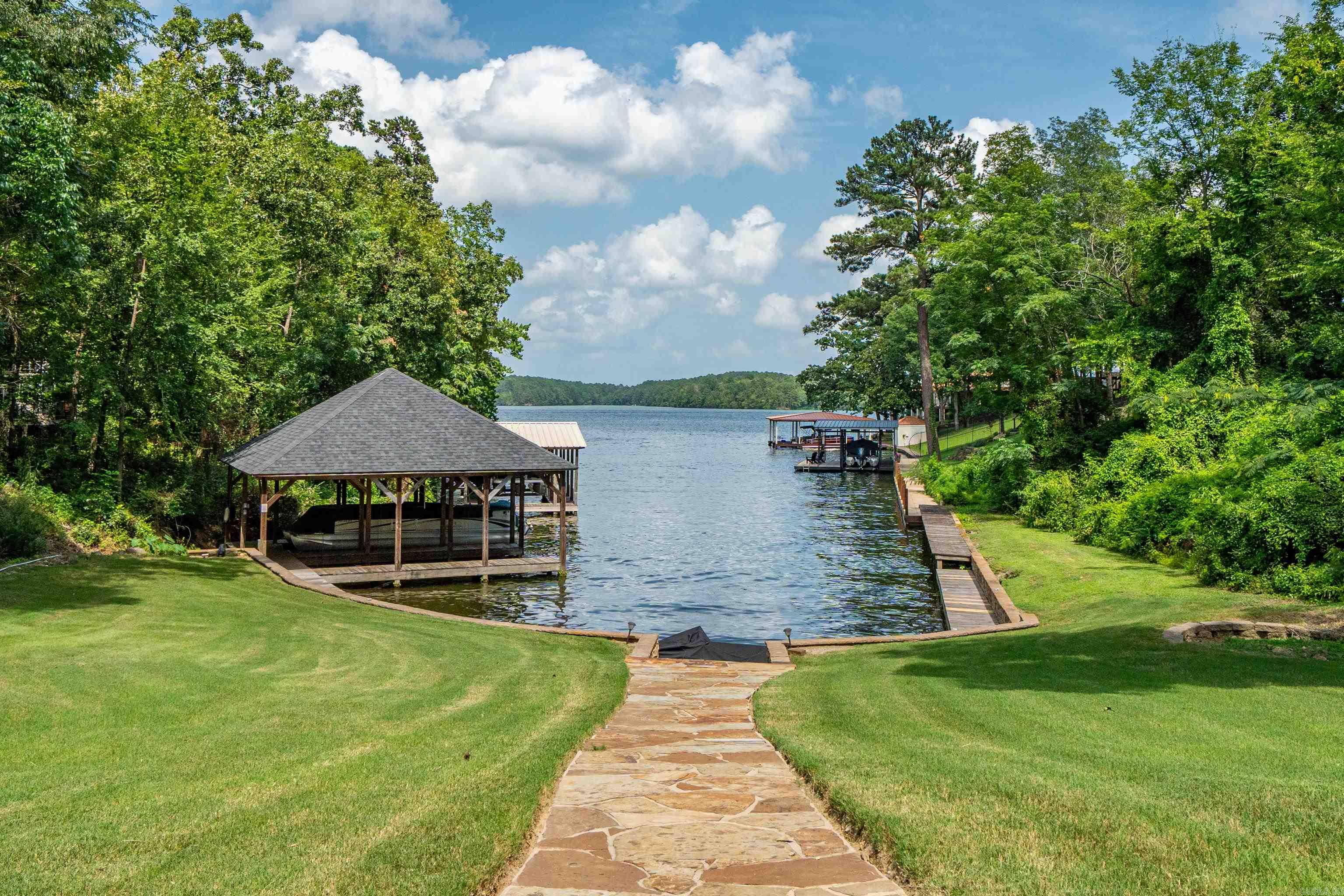 550 Long Island  Hot Springs, AR