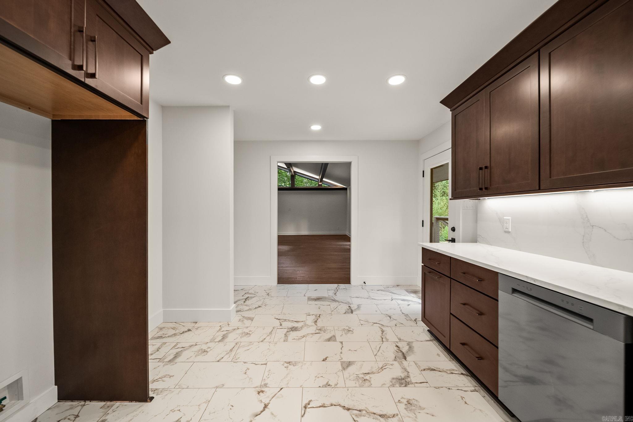 4915 Garrison  Little Rock, AR