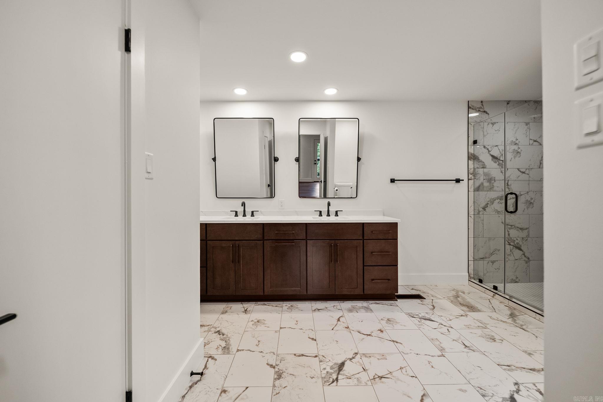 4915 Garrison  Little Rock, AR