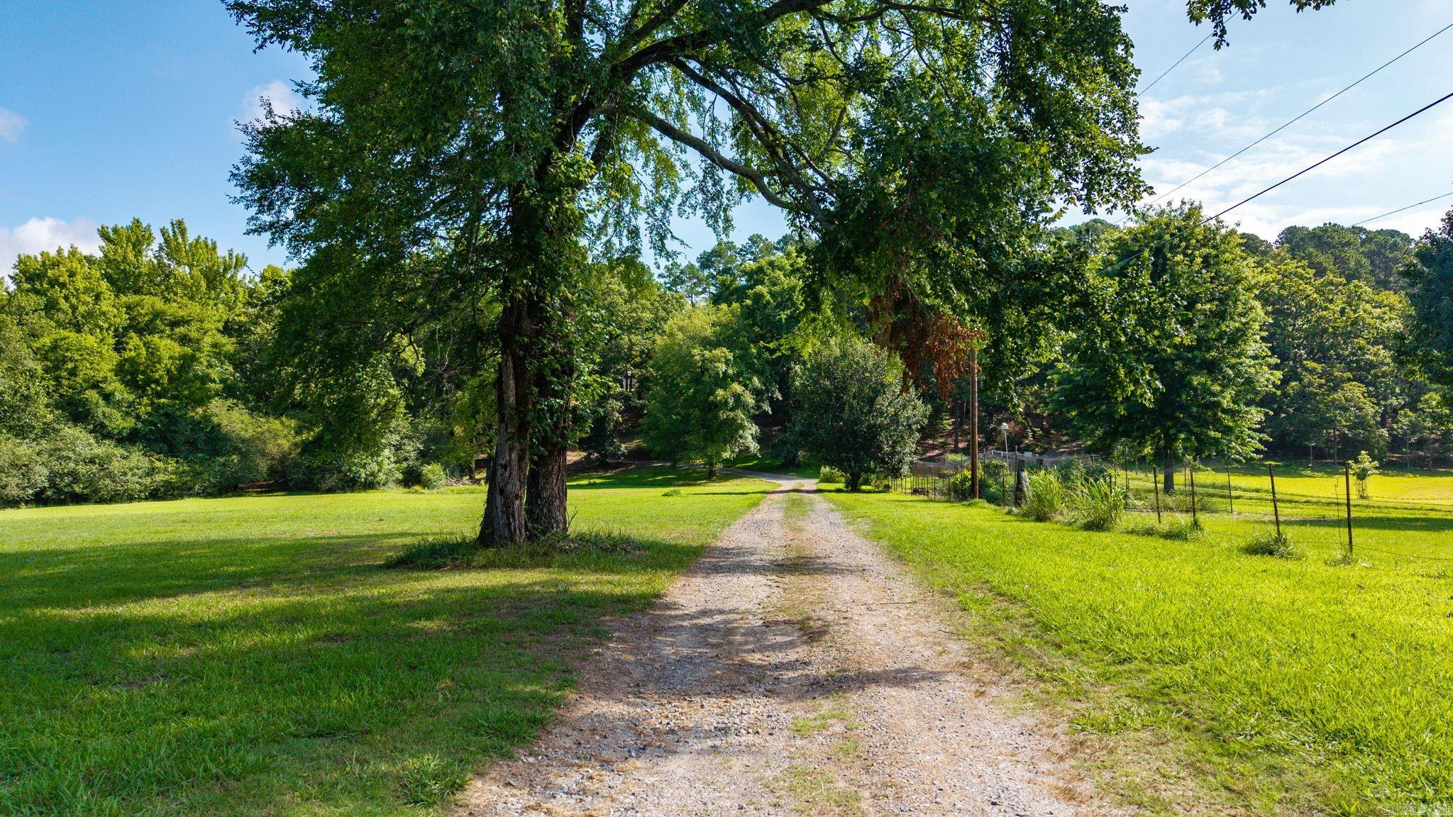4915 Garrison  Little Rock, AR