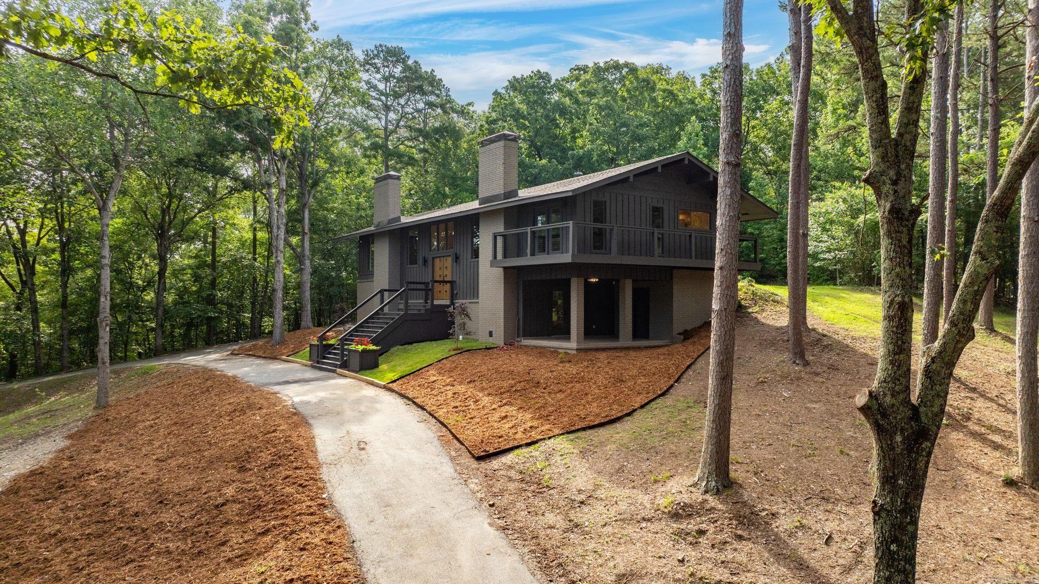 4915 Garrison  Little Rock, AR