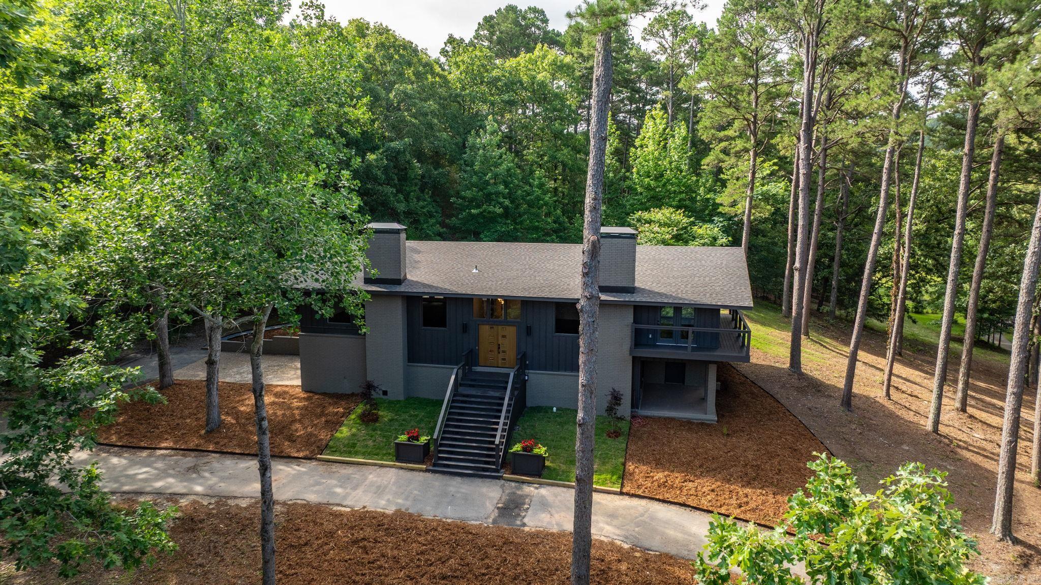 4915 Garrison  Little Rock, AR