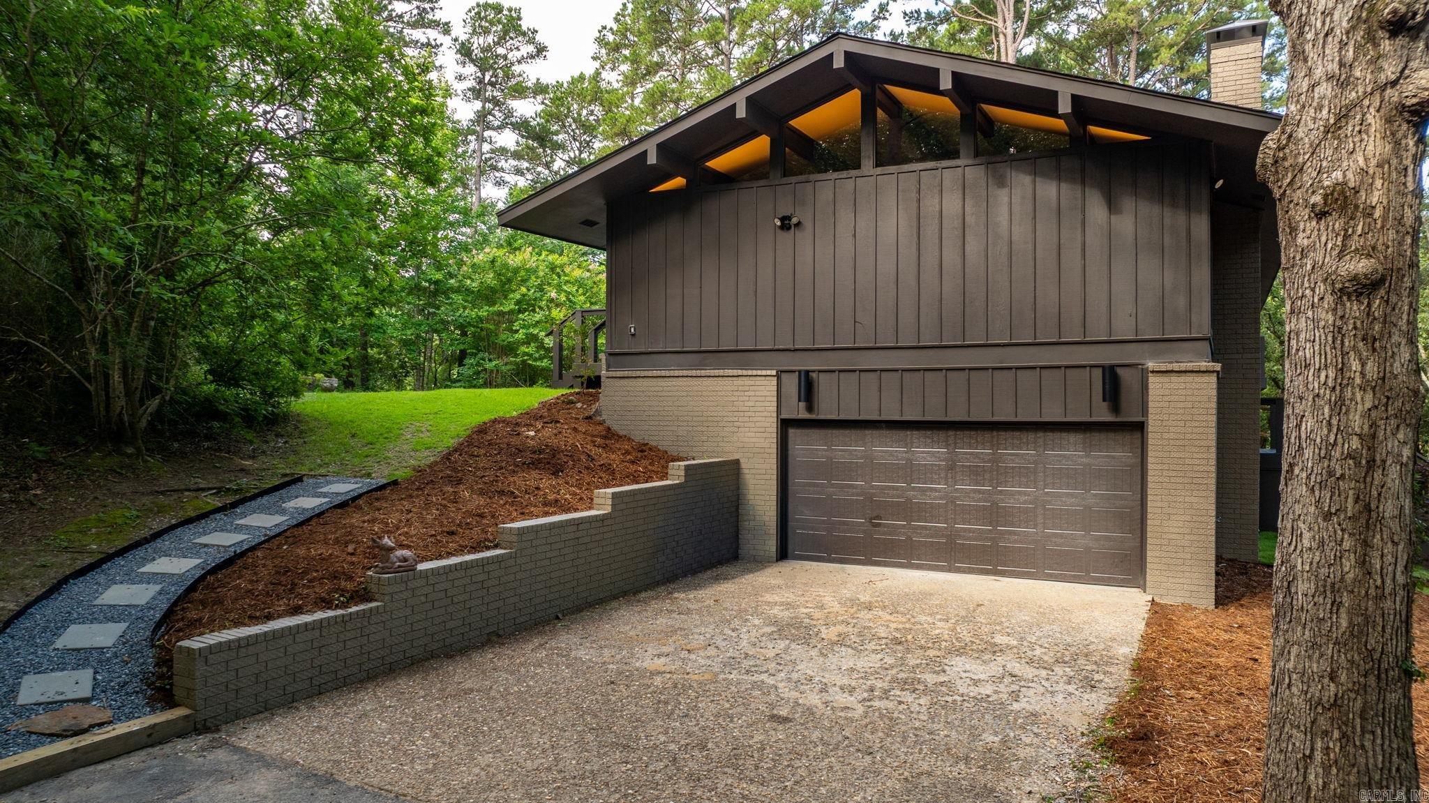 4915 Garrison  Little Rock, AR