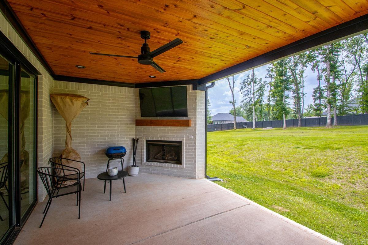 6105 Fait  Benton, AR