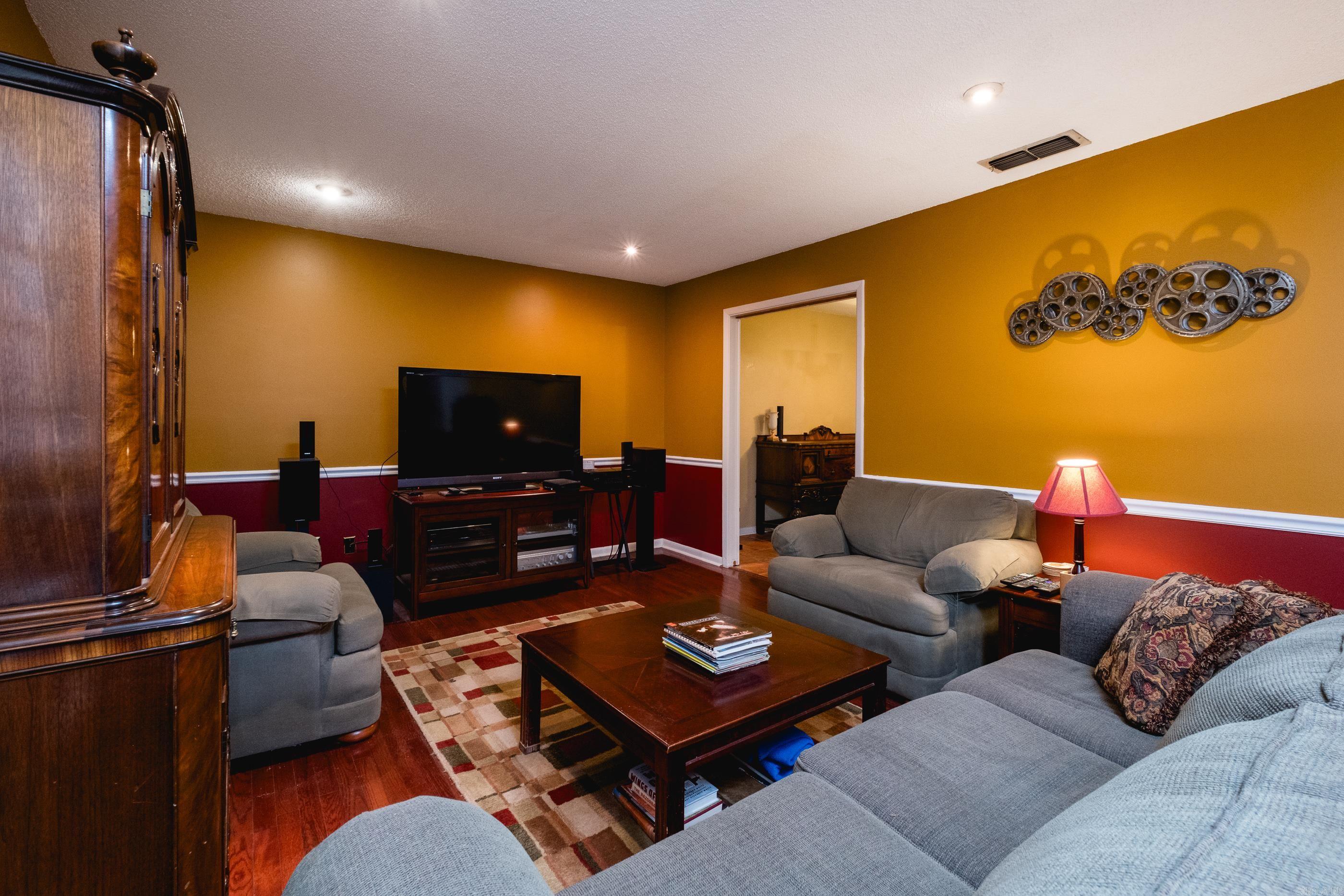 2421 Gunpowder  Little Rock, AR