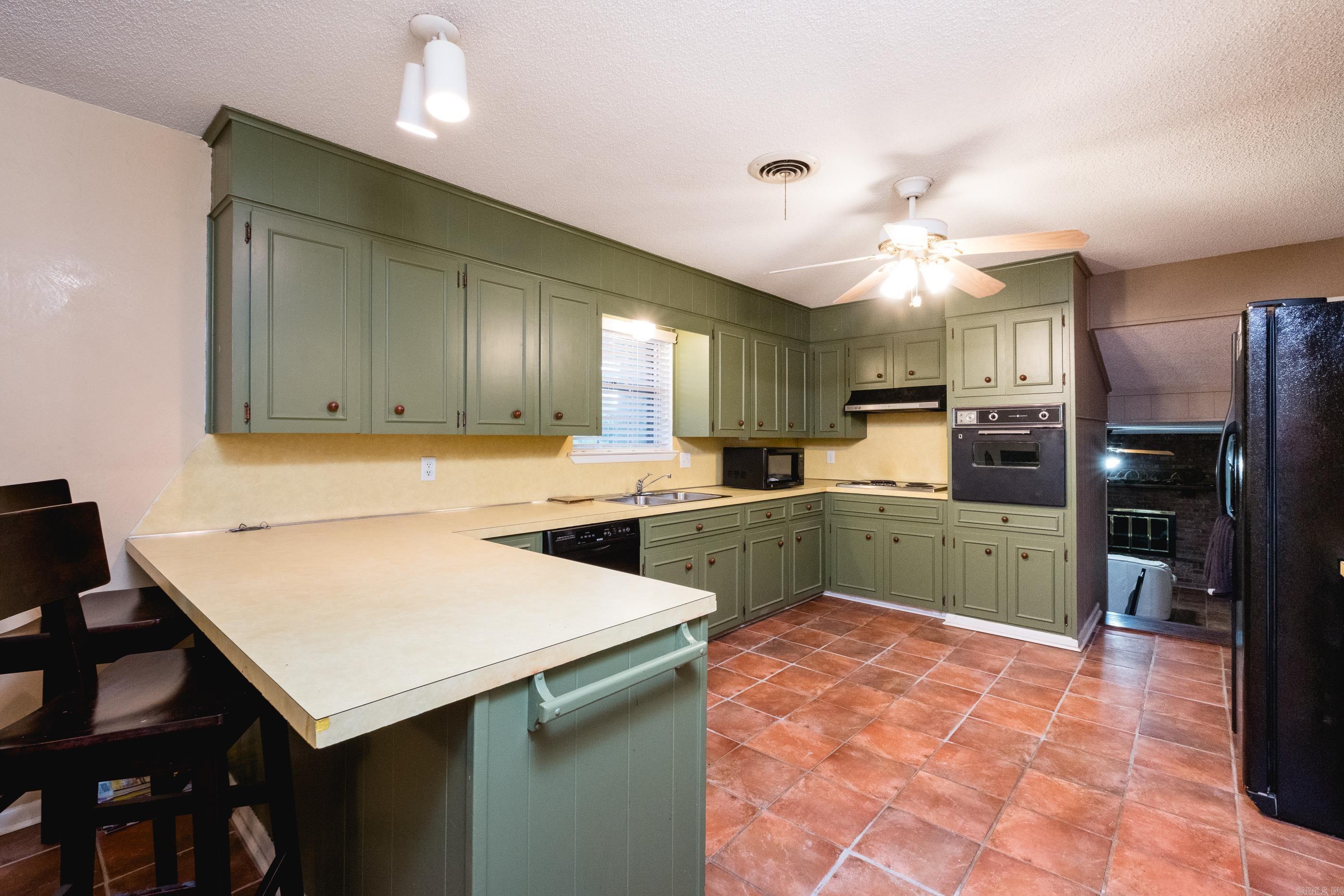 2421 Gunpowder  Little Rock, AR