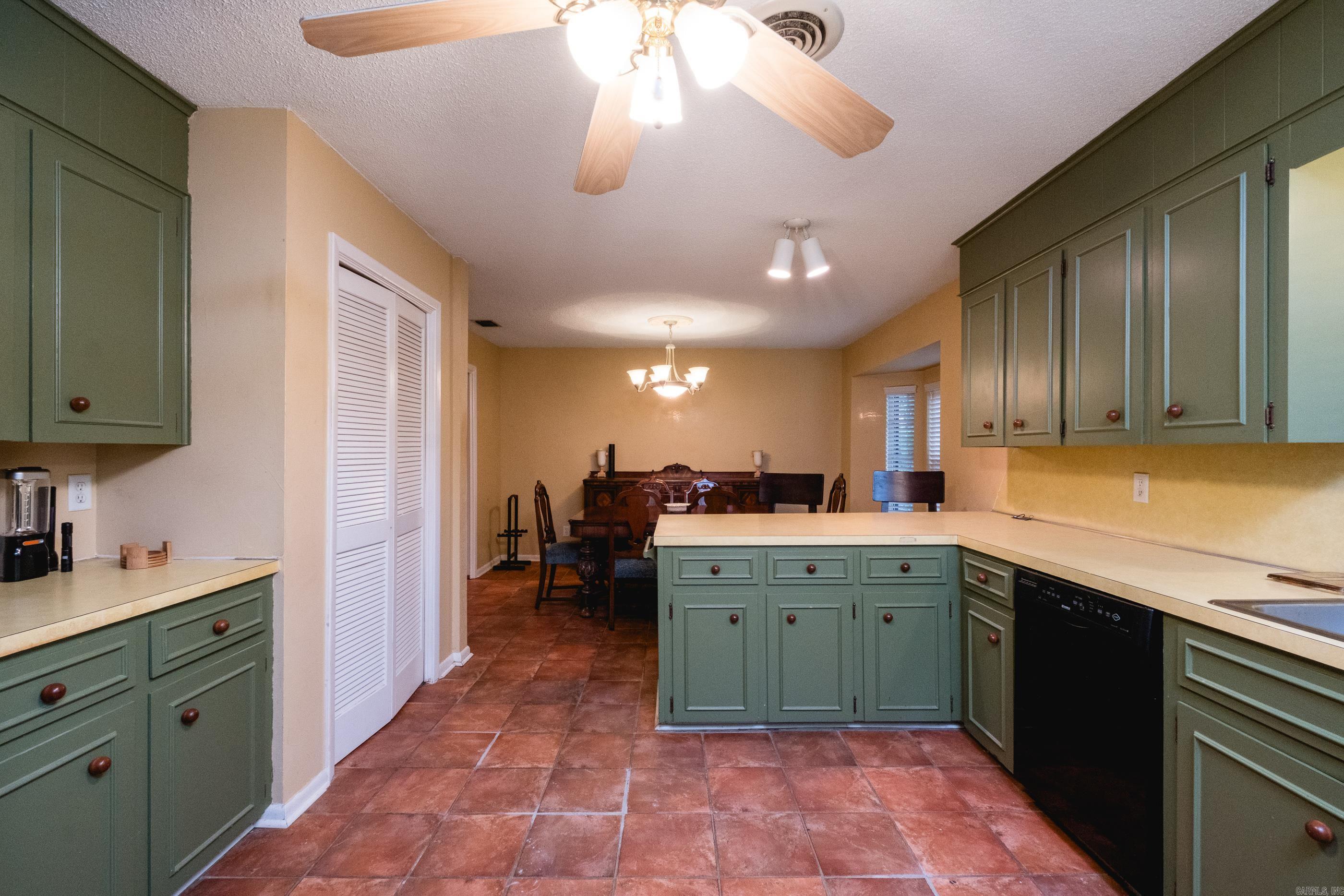 2421 Gunpowder  Little Rock, AR
