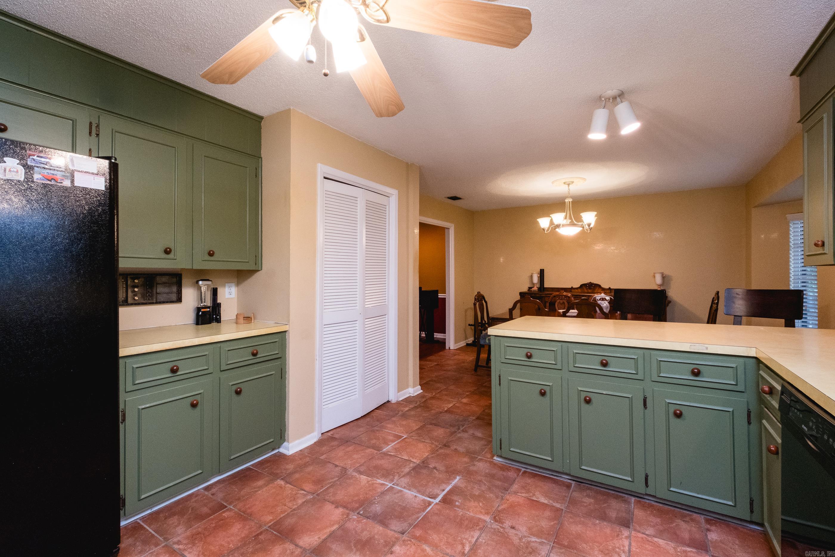 2421 Gunpowder  Little Rock, AR