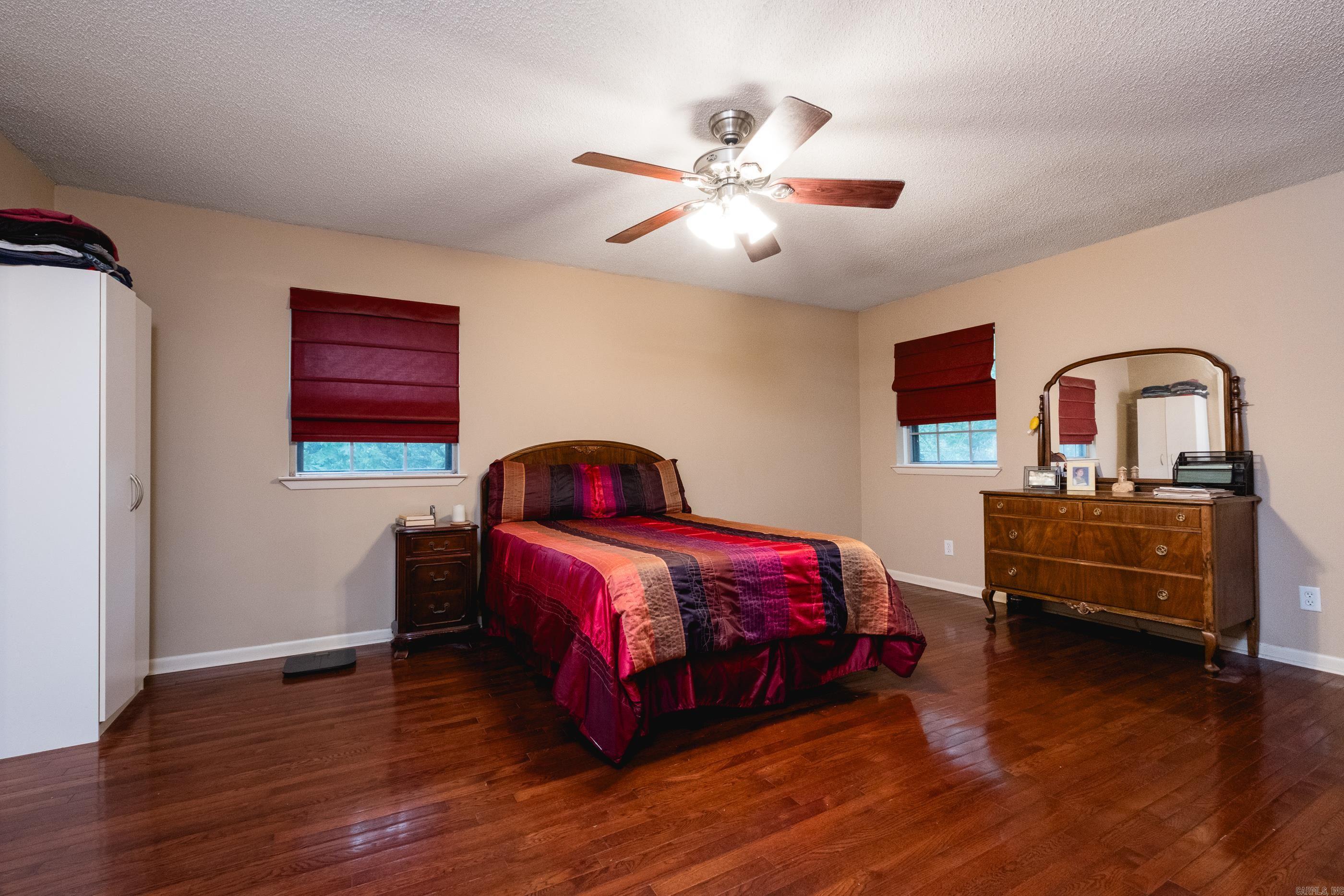 2421 Gunpowder  Little Rock, AR