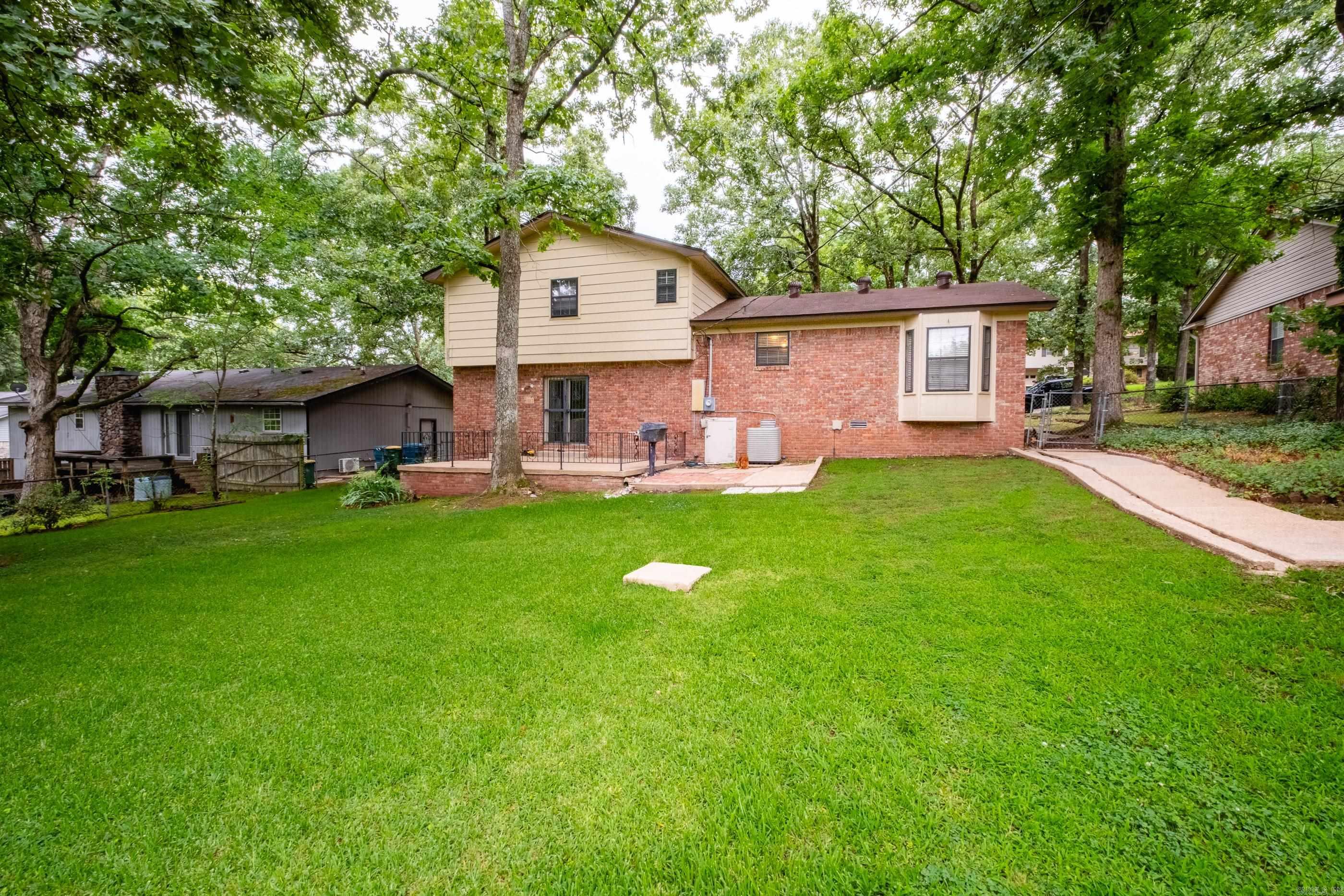 2421 Gunpowder  Little Rock, AR