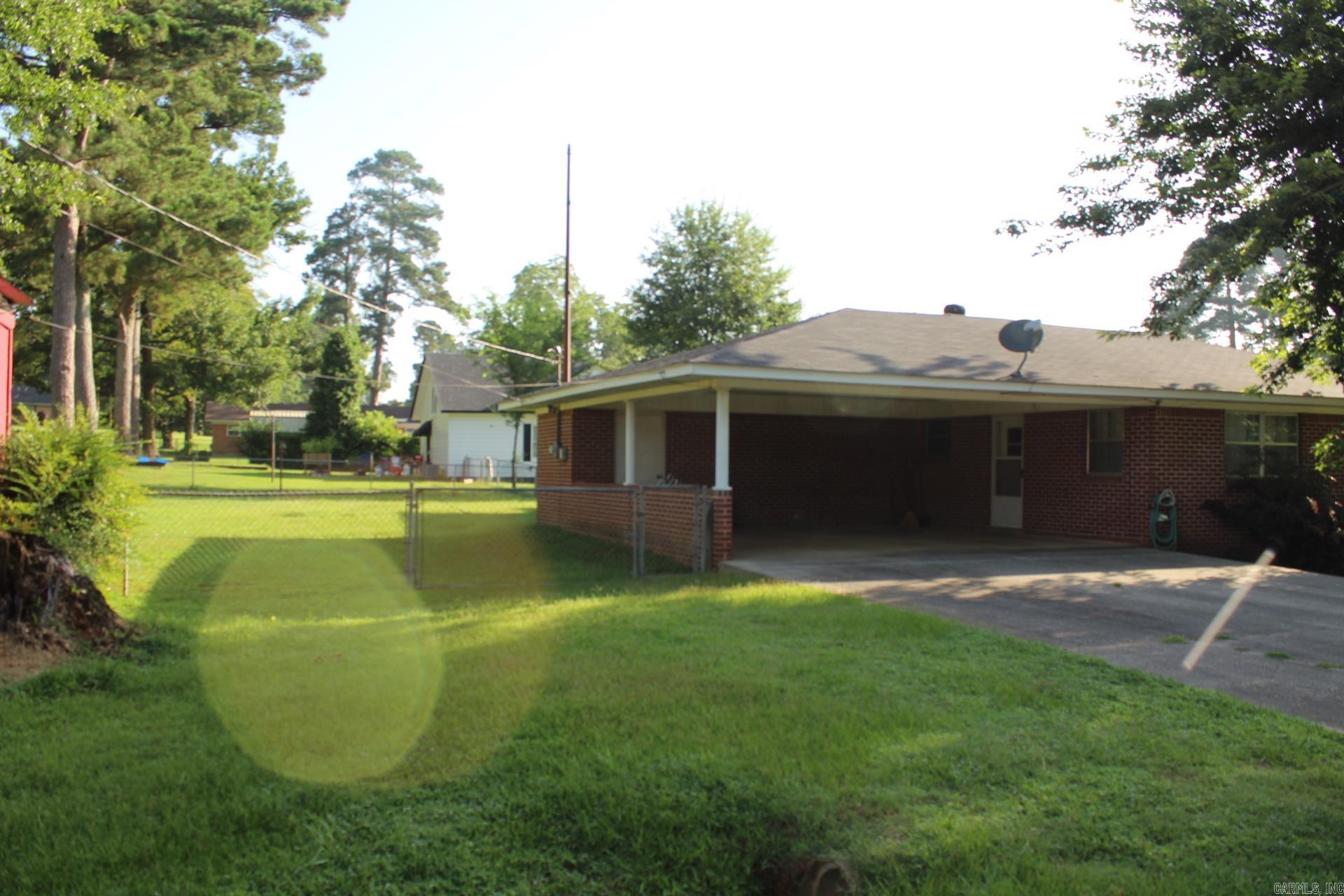 401 N 10th  Nashville, AR